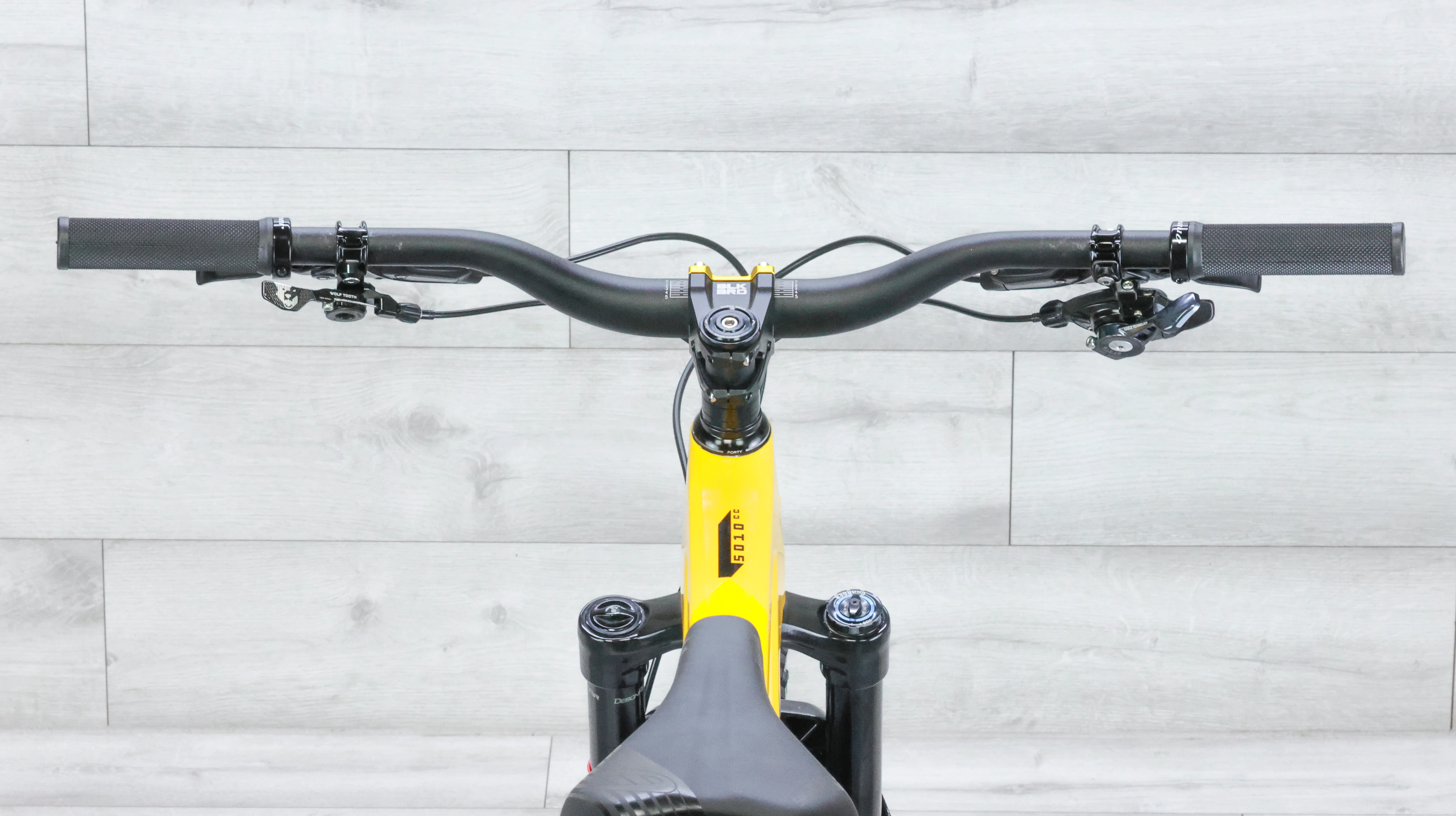 Santa Cruz 5010 X01 Carbon CC Mountain Bike - 2022, Medium - Image 13