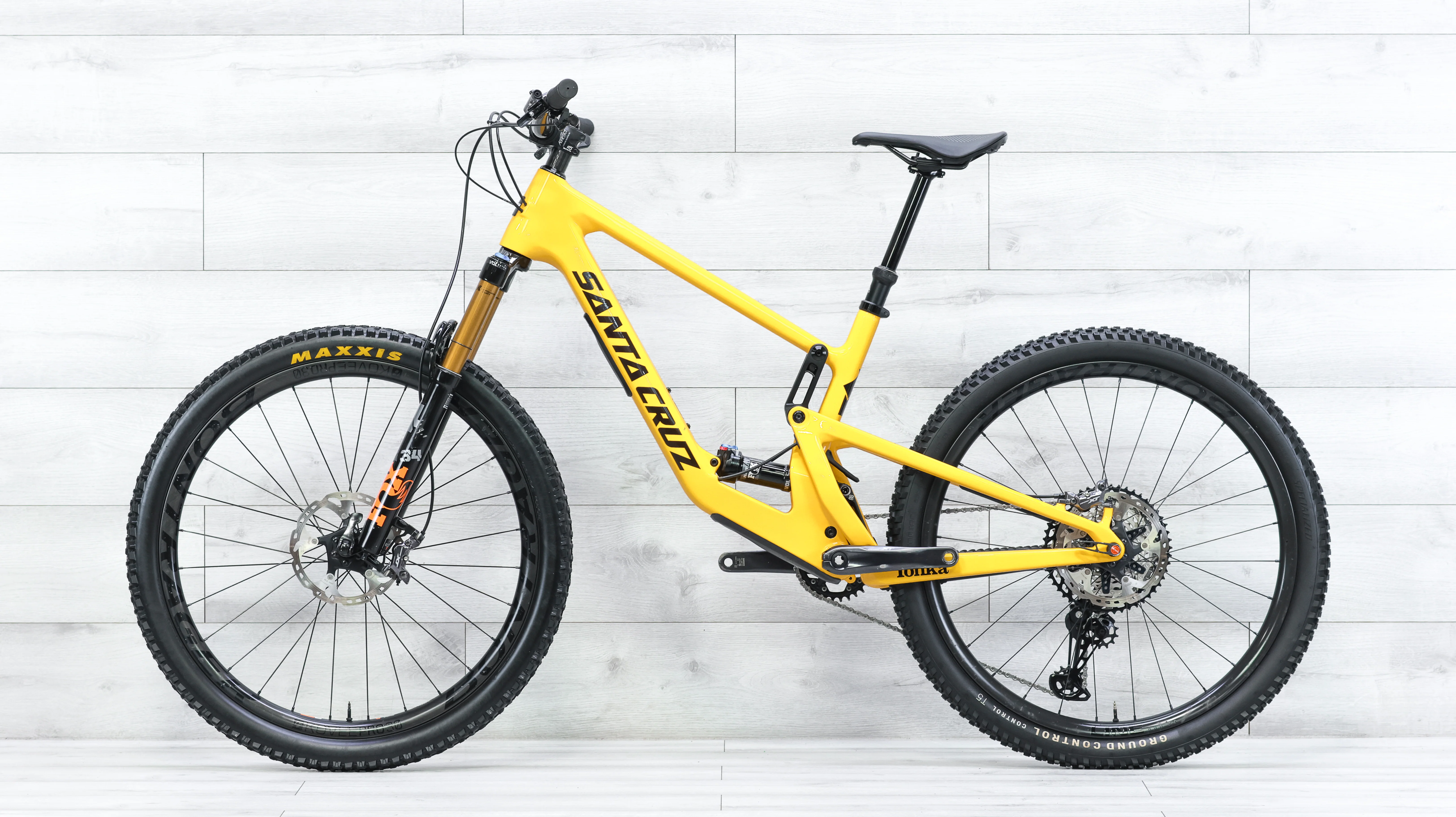 Santa Cruz 5010 XT Carbon C Mountain Bike - 2022, Medium - Image 2