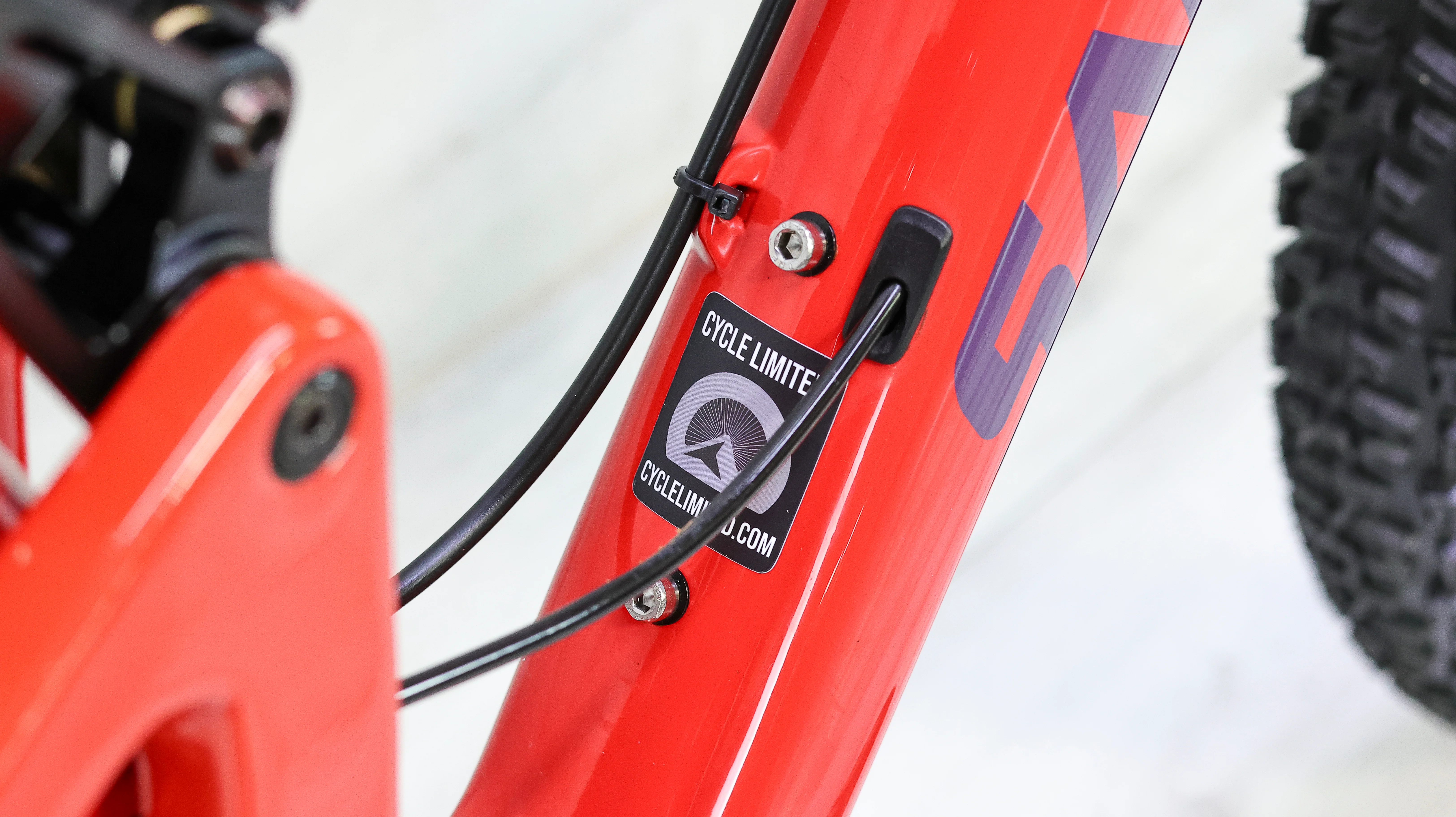 Santa Cruz Blur S C Mountain Bike - 2018, Medium - Image 3
