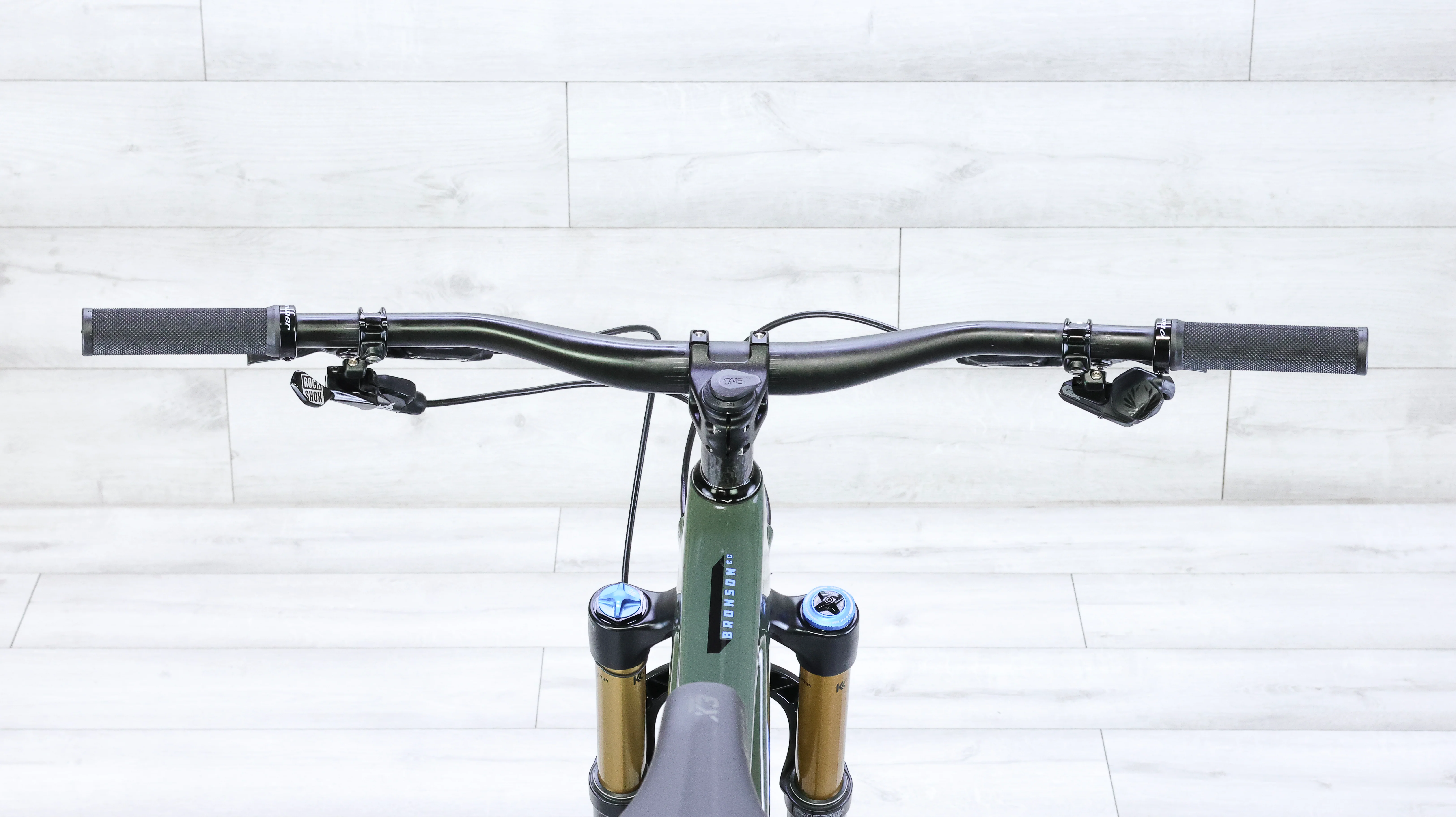 Santa Cruz Bronson X01 AXS Carbon CC RSV MX Mountain Bike - 2022, Large - Image 13