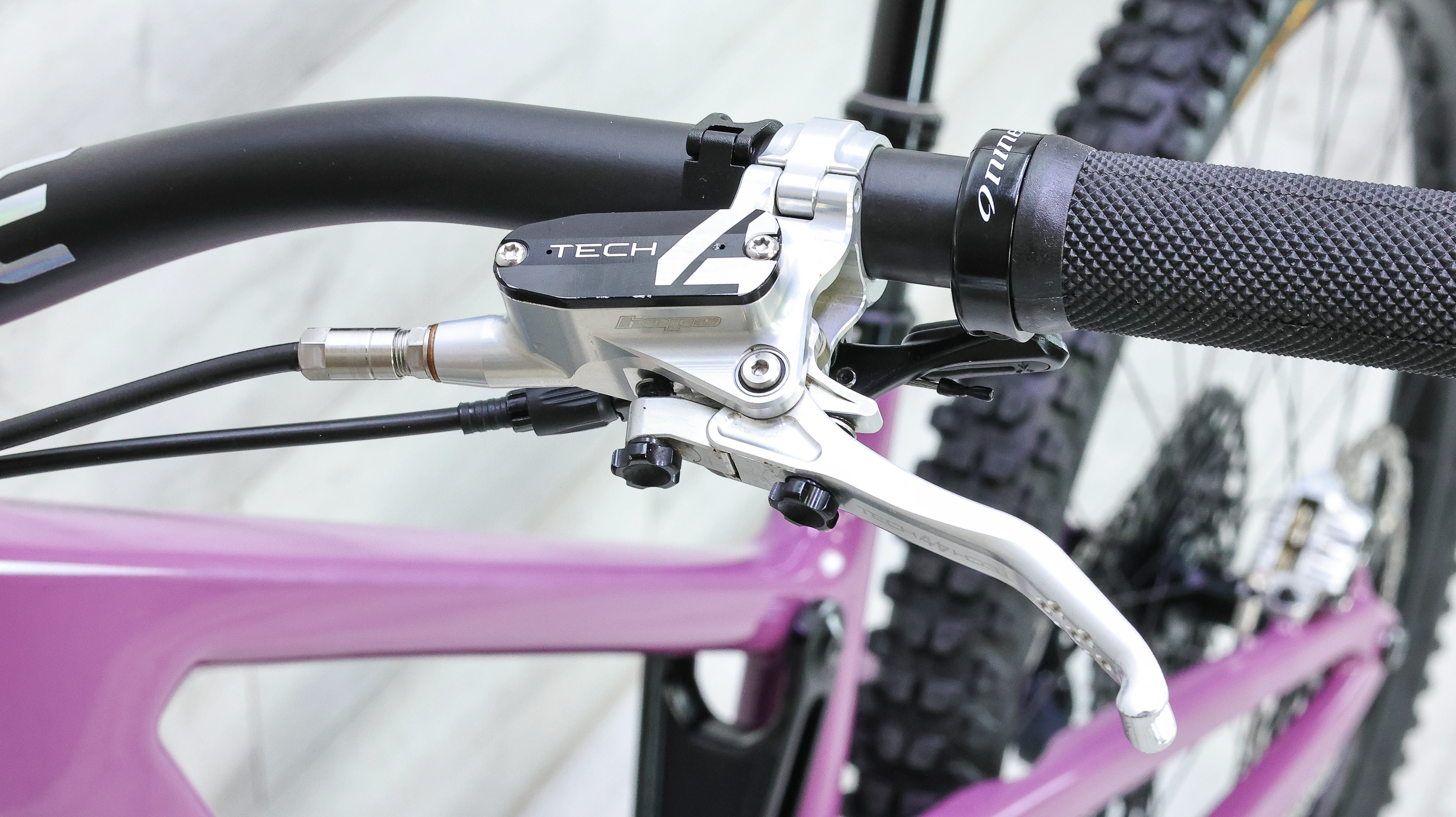 Santa Cruz Megatower S Carbon C Reserve Mountain Bike - 2024, Medium - Image 15