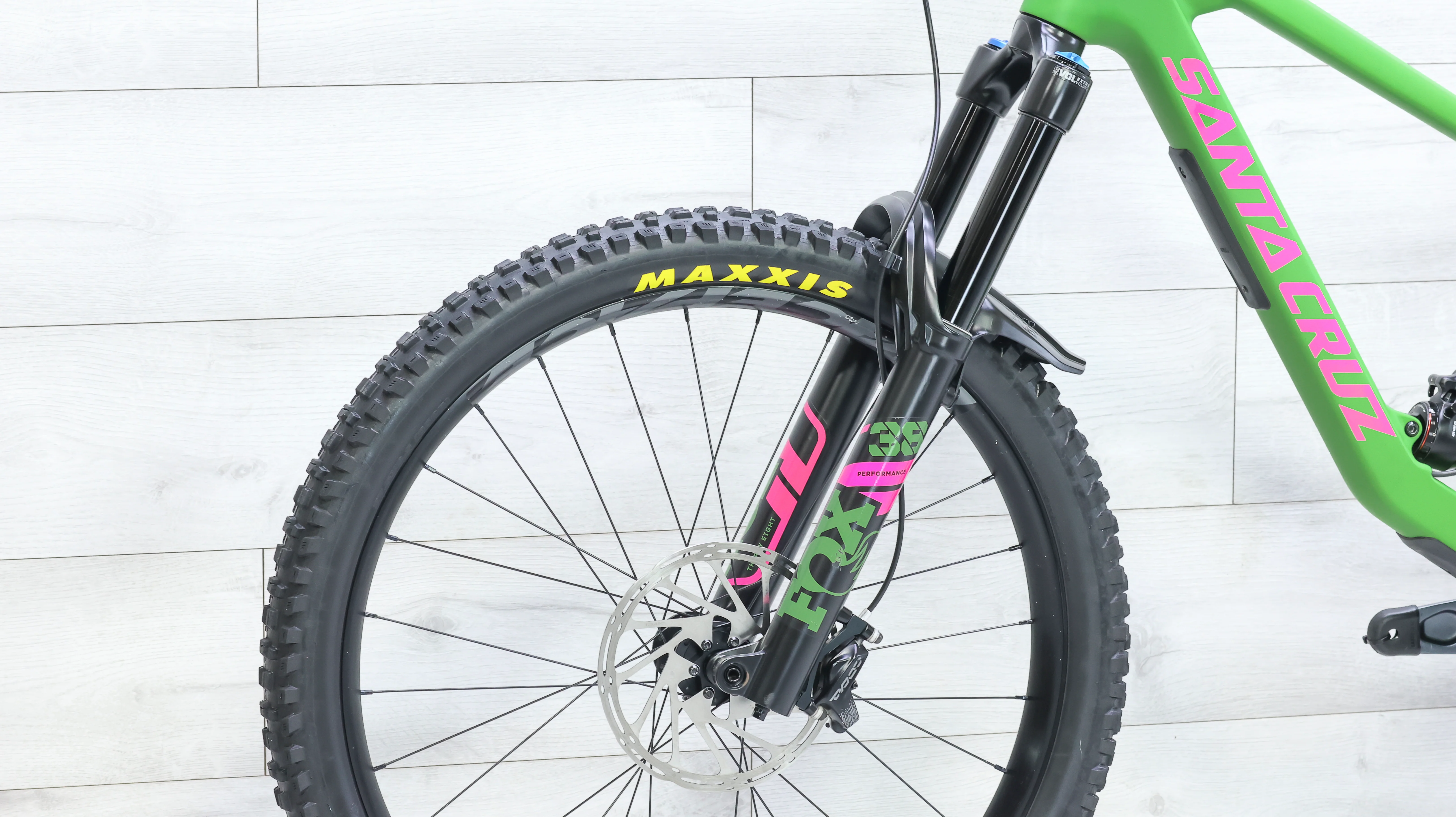 Santa Cruz Nomad C S Mountain Bike - 2022, Medium - Image 11