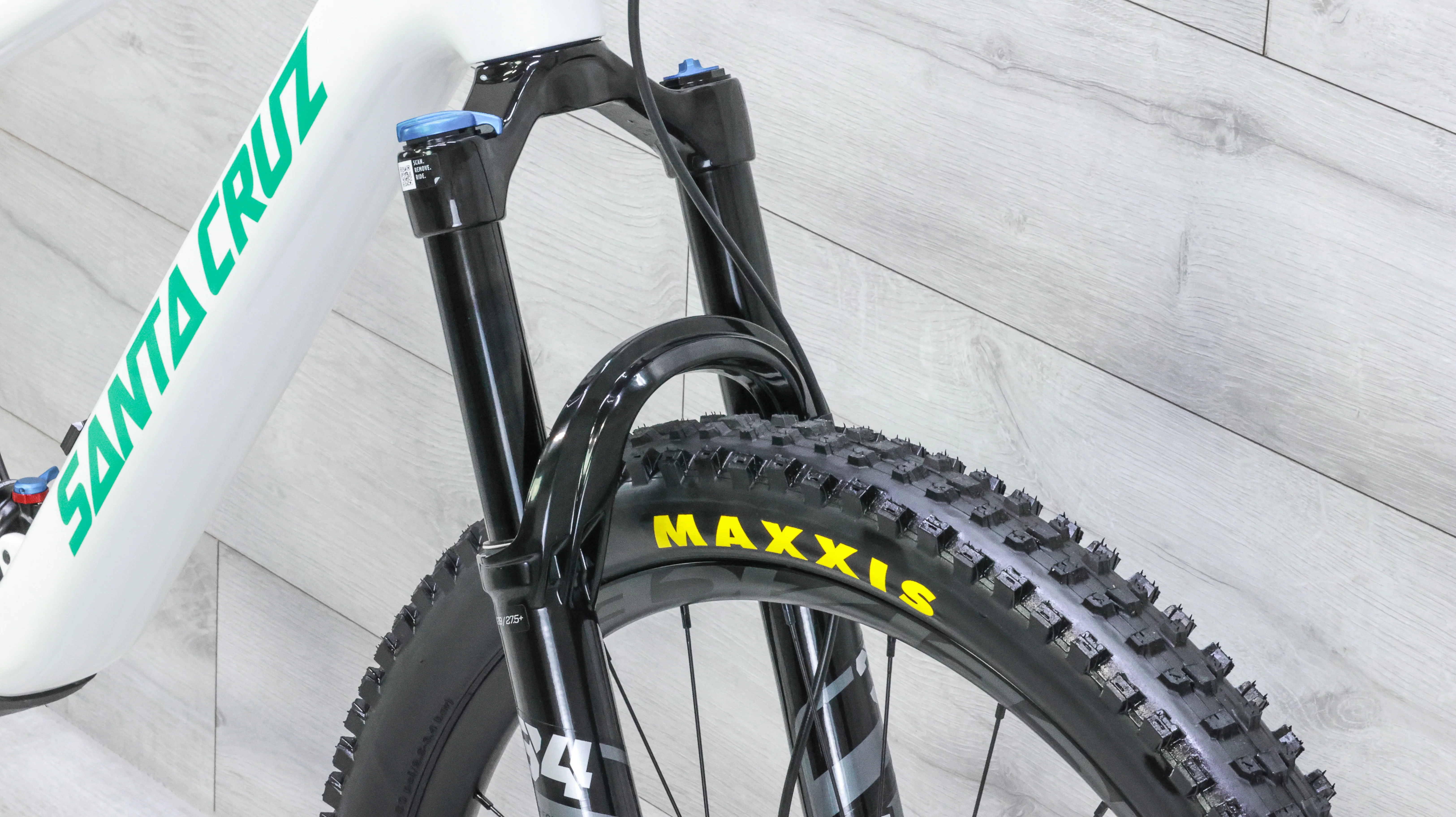 Santa Cruz Tallboy S Carbon C Mountain Bike - 2024, X-Large - Image 8