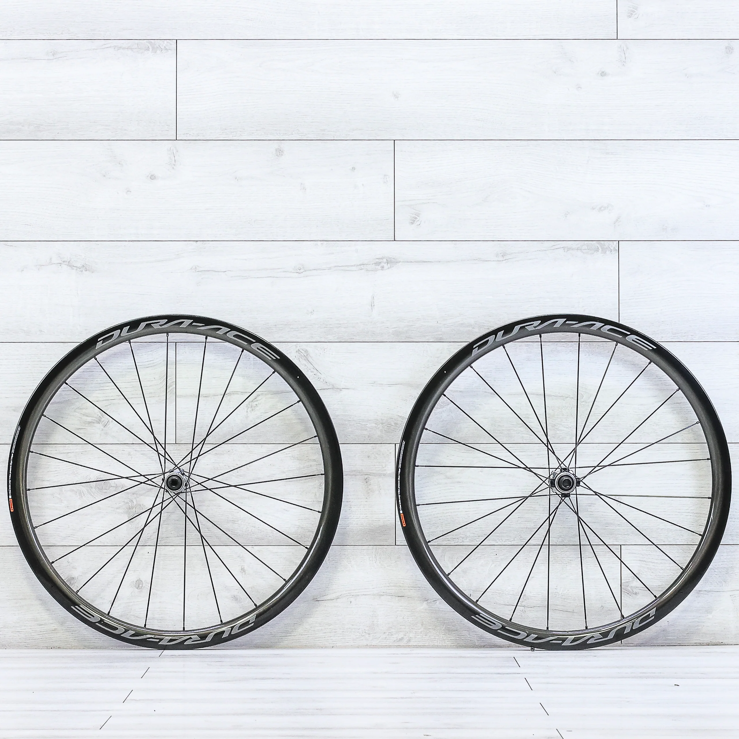 Shimano Dura-Ace C40 Carbon Wheelset - 700c, Tubeless, Center Lock, HG 11 - Speed - Image 6