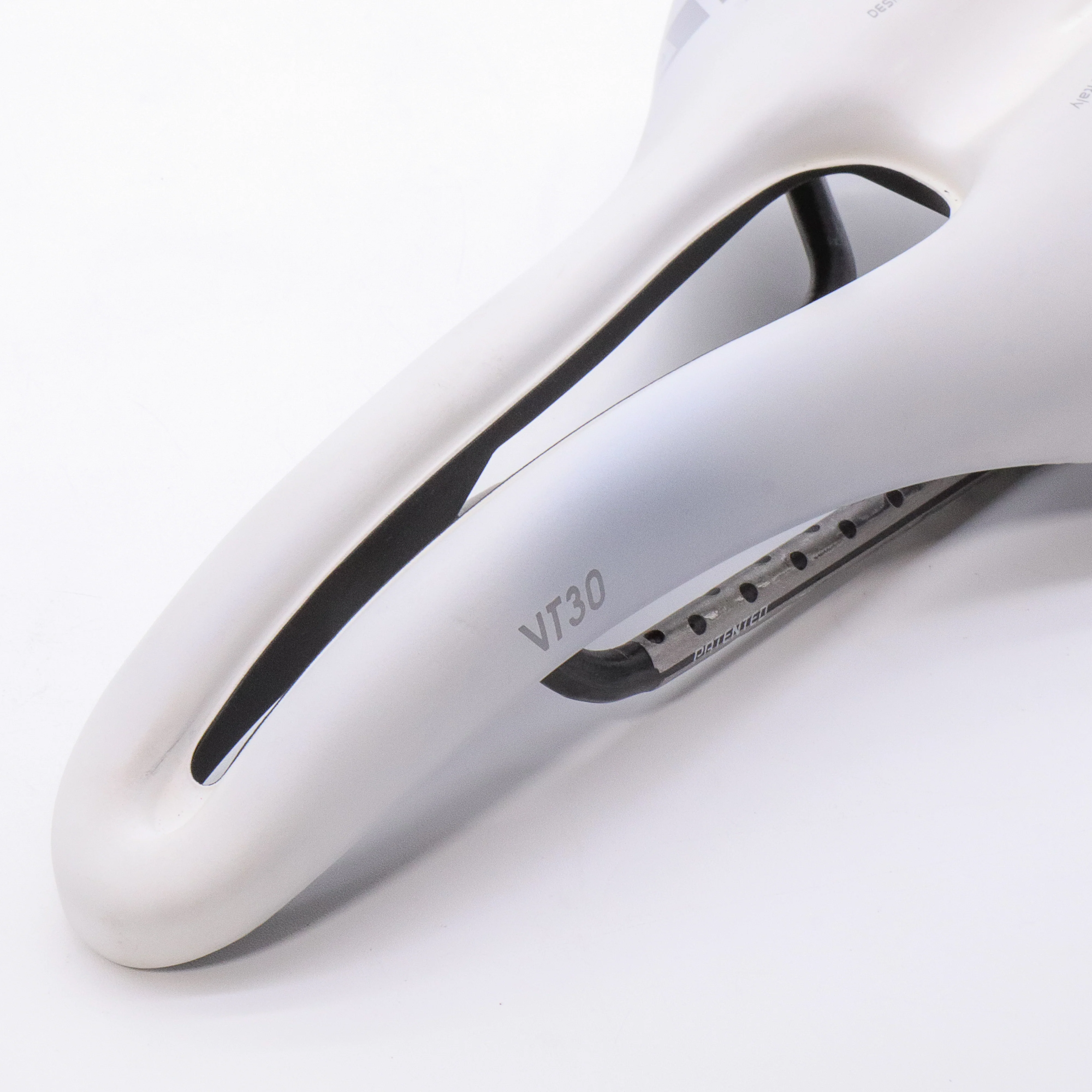 SMP Selle VT30 Carbon Rails White Road Bike Saddle - 155mm - Image 7