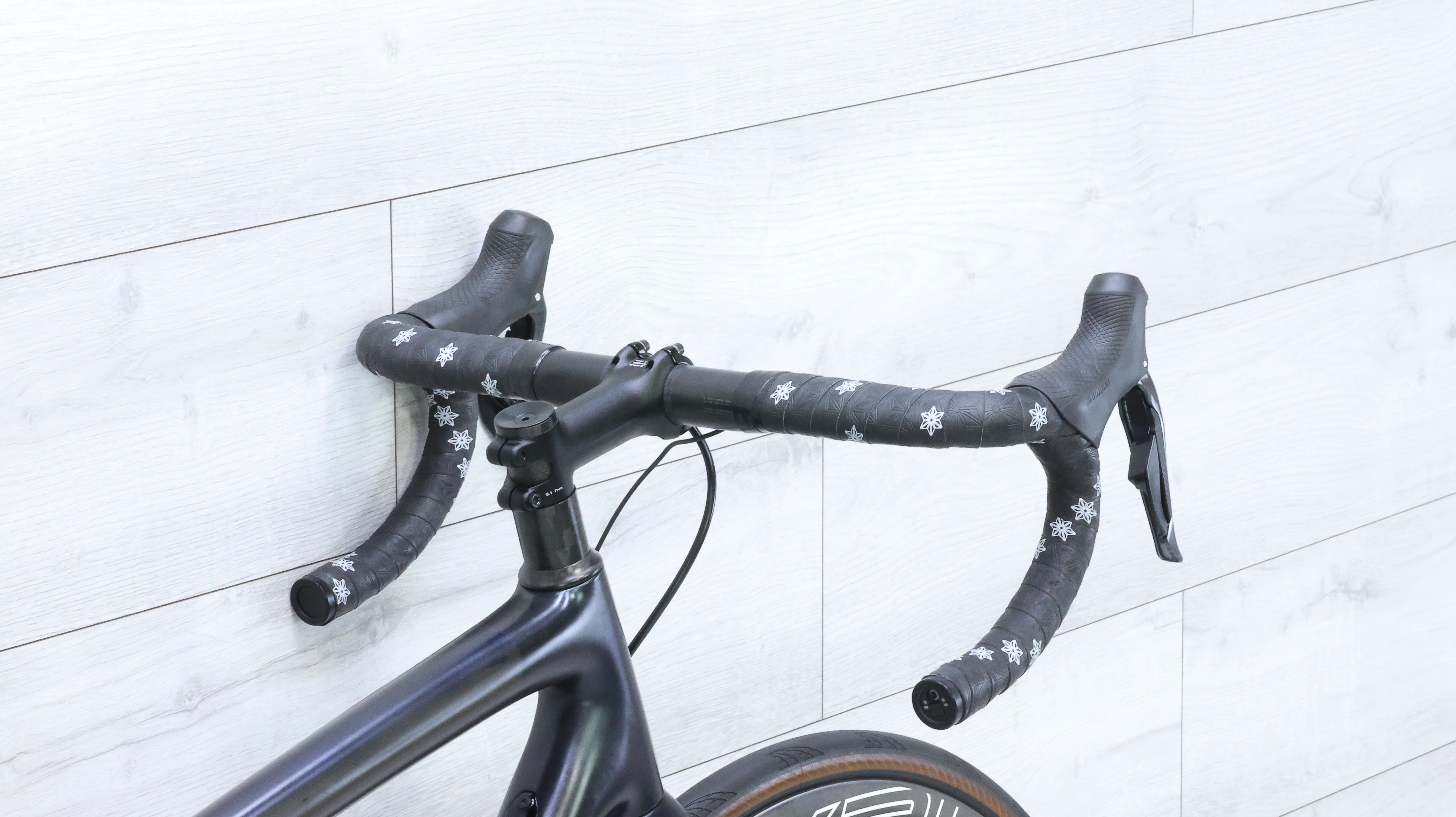 Specialized Aethos Pro Road Bike - 2021, 54cm - Image 8