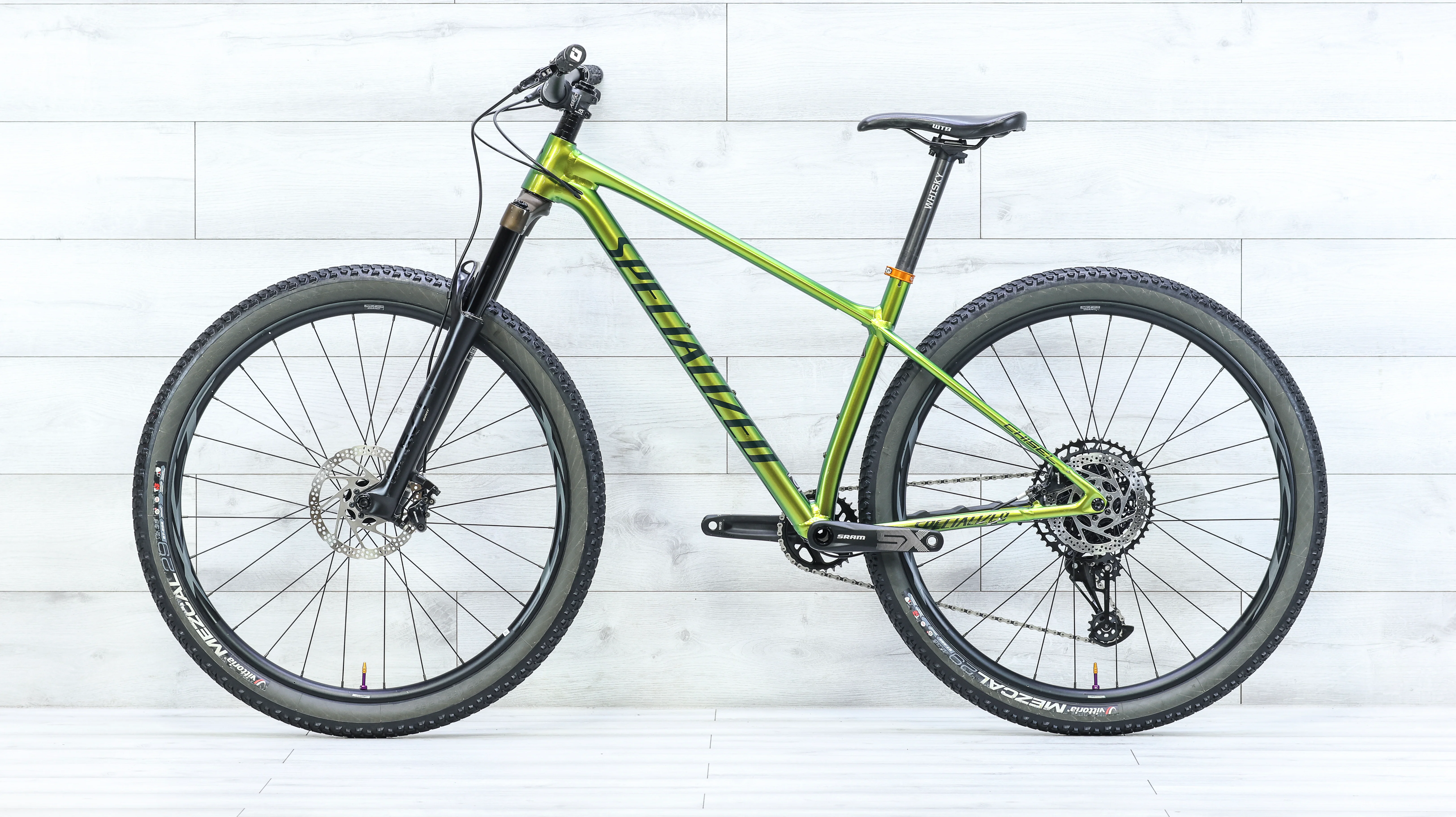 Specialized Chisel Mountain Bike - 2021, Medium - Image 2