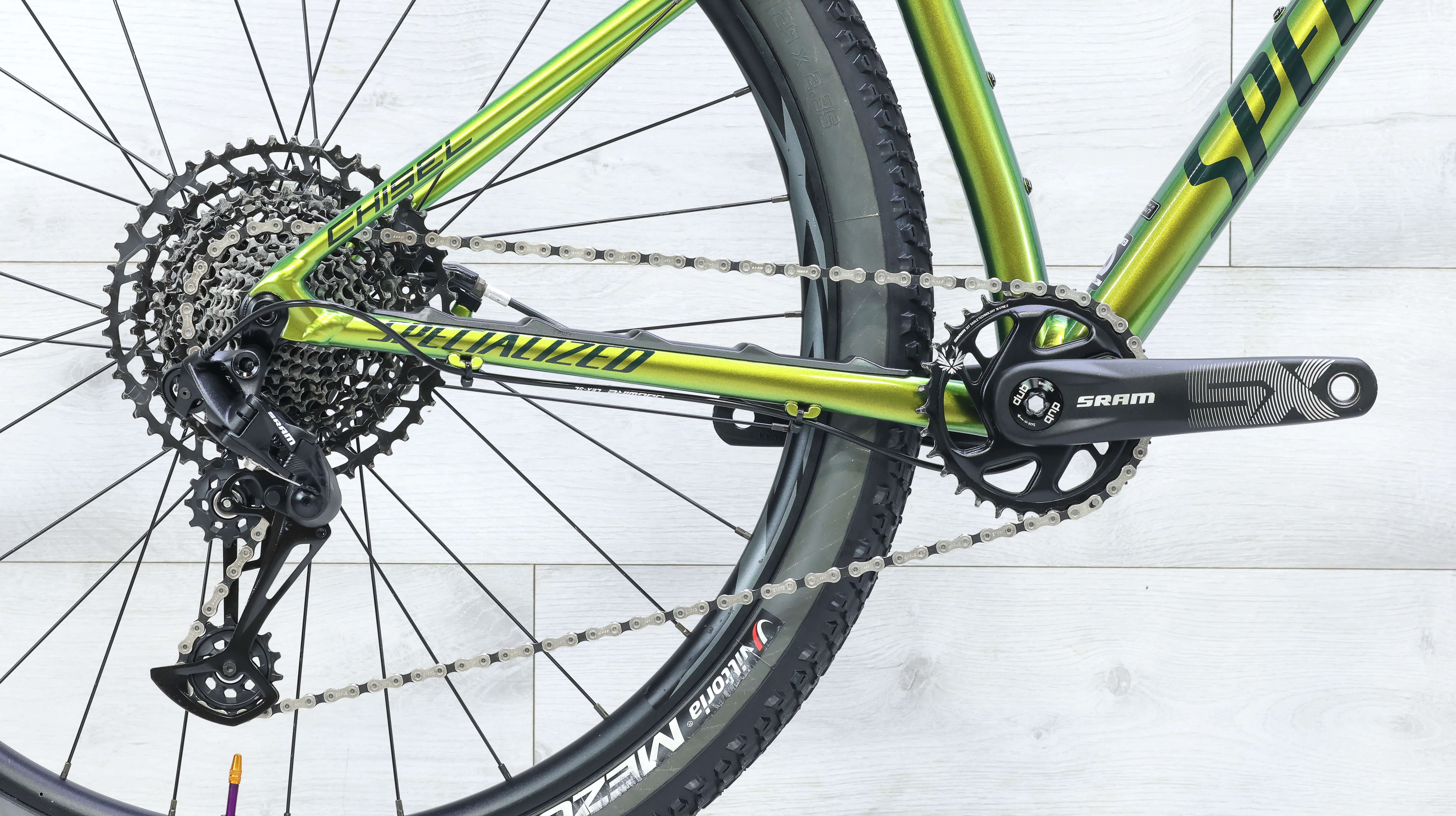 Specialized Chisel Mountain Bike - 2021, Medium - Image 5