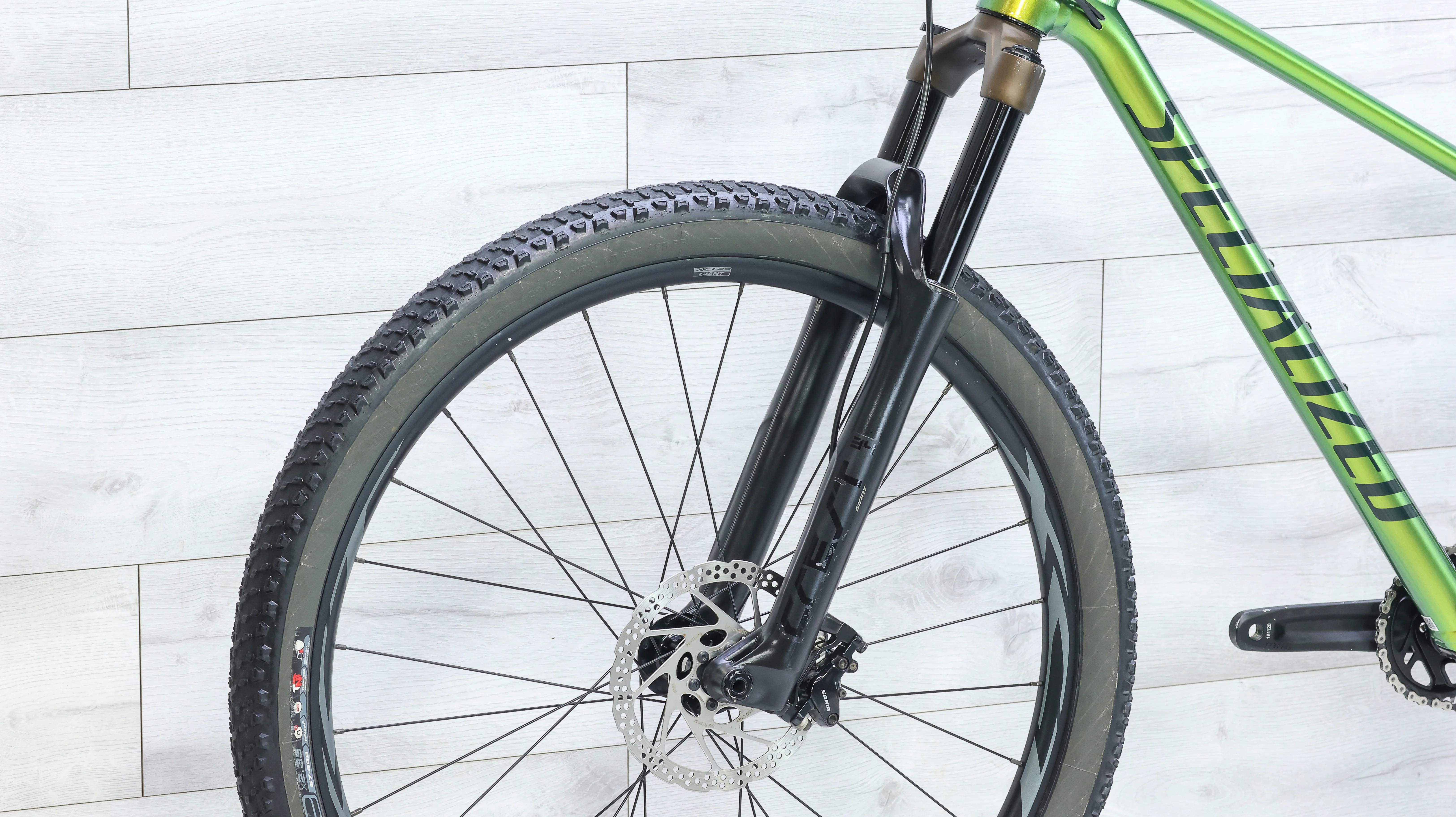 Specialized Chisel Mountain Bike - 2021, Medium - Image 9
