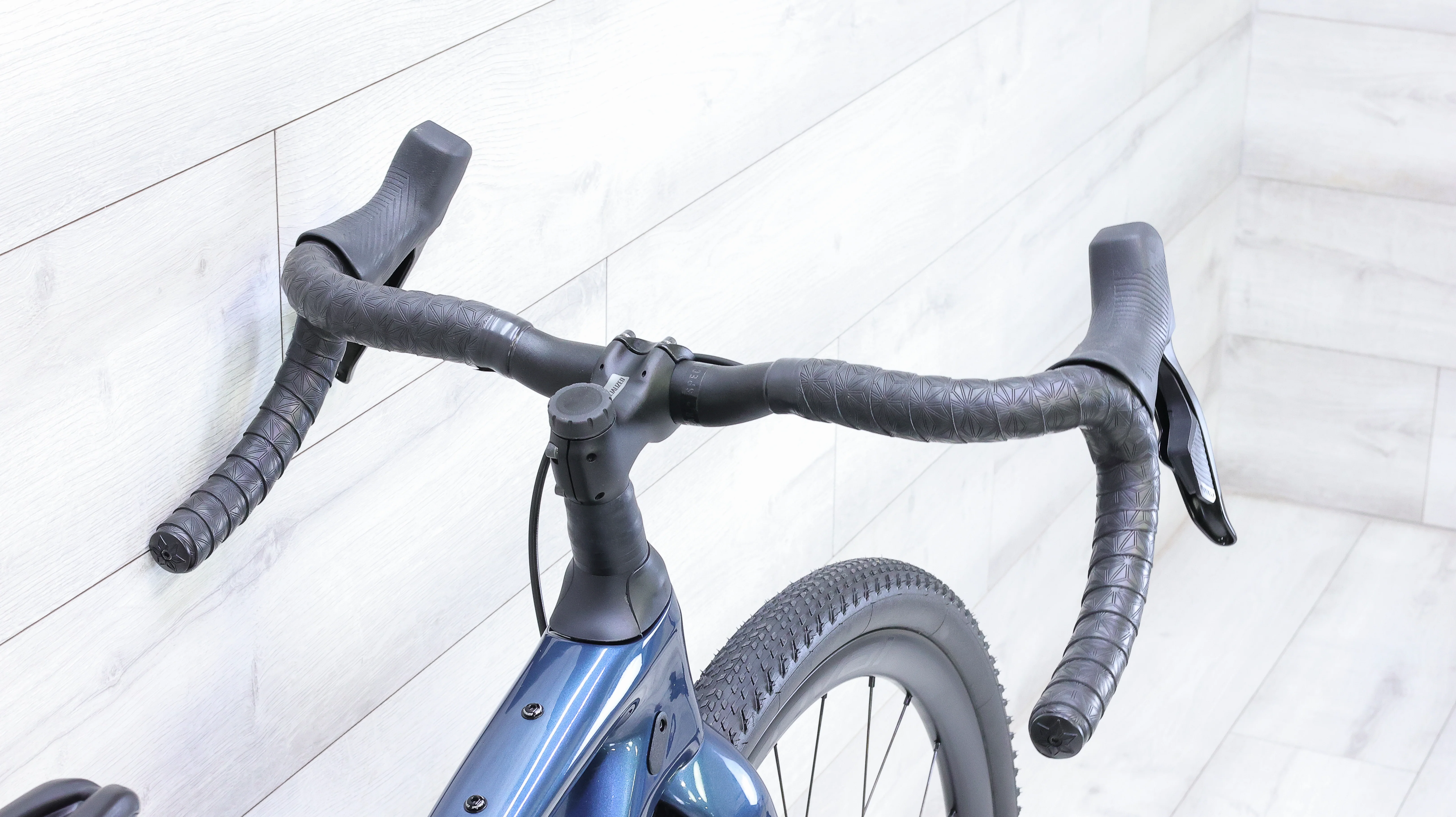 Specialized Diverge Expert Carbon Gravel Bike - 2025, 49cm - Image 8