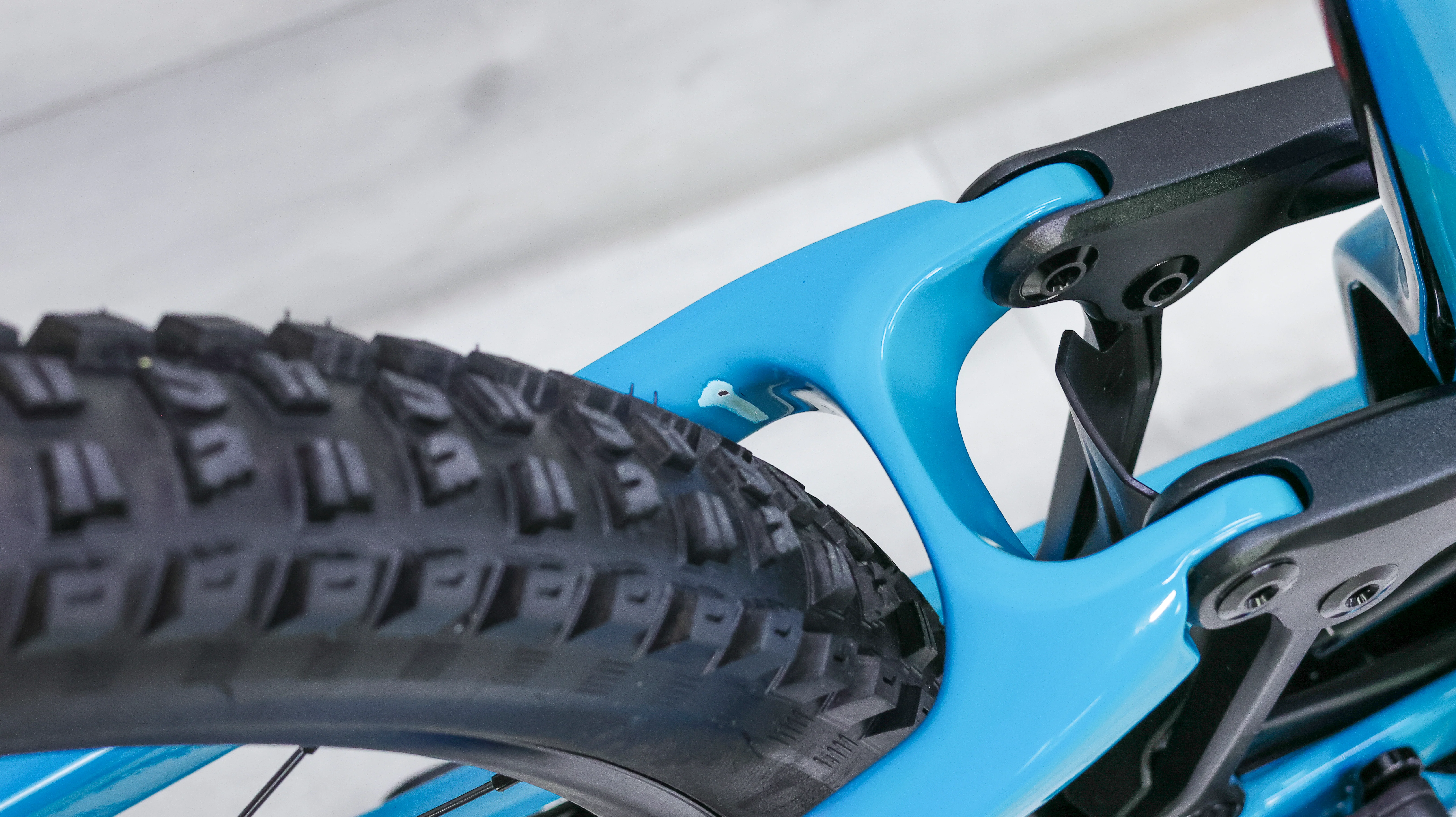 Specialized Enduro Comp Mountain Bike - 2020, Small (S2) - Image 14