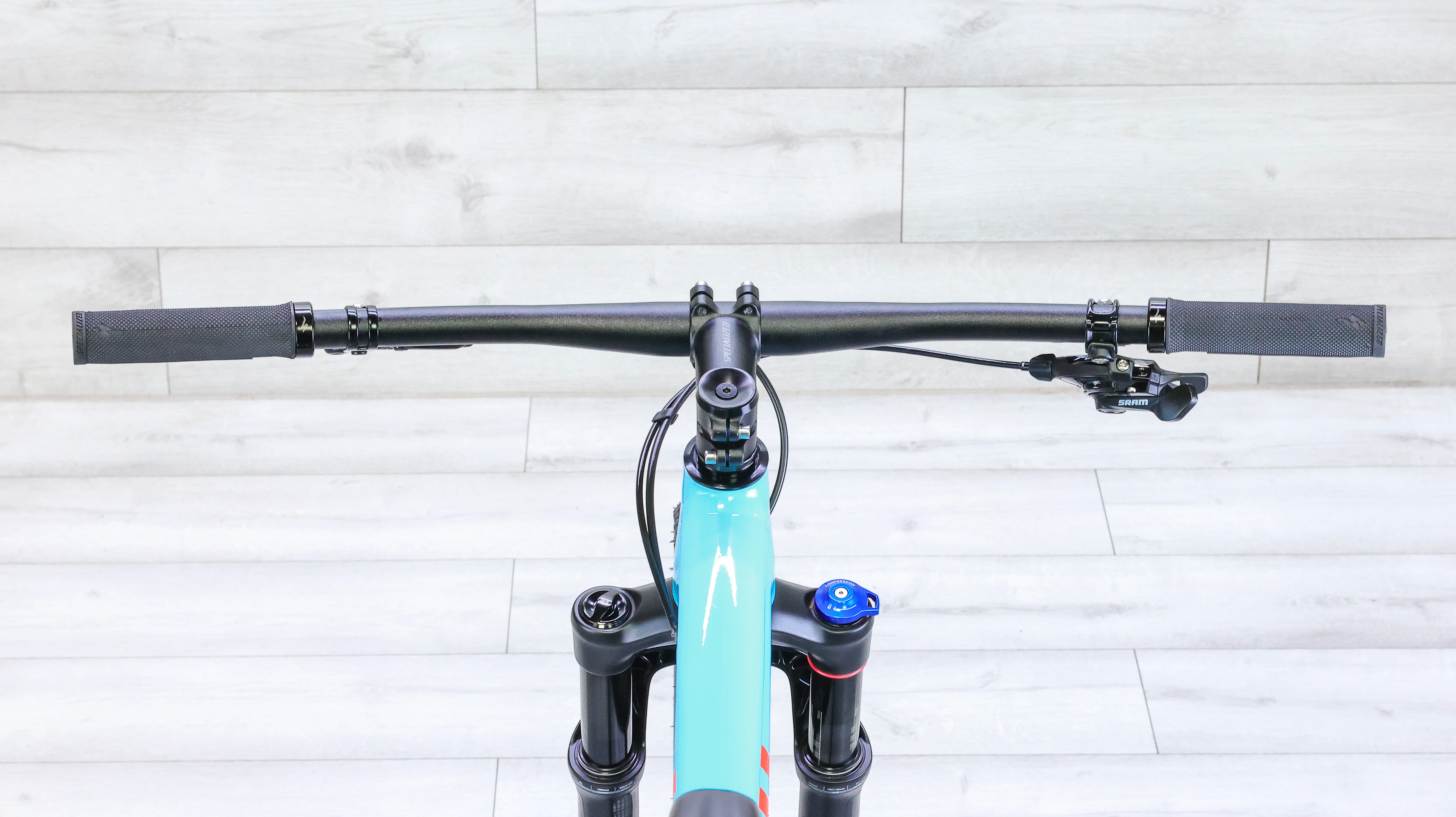 Specialized Epic Comp Mountain Bike - 2018, Medium - Image 13