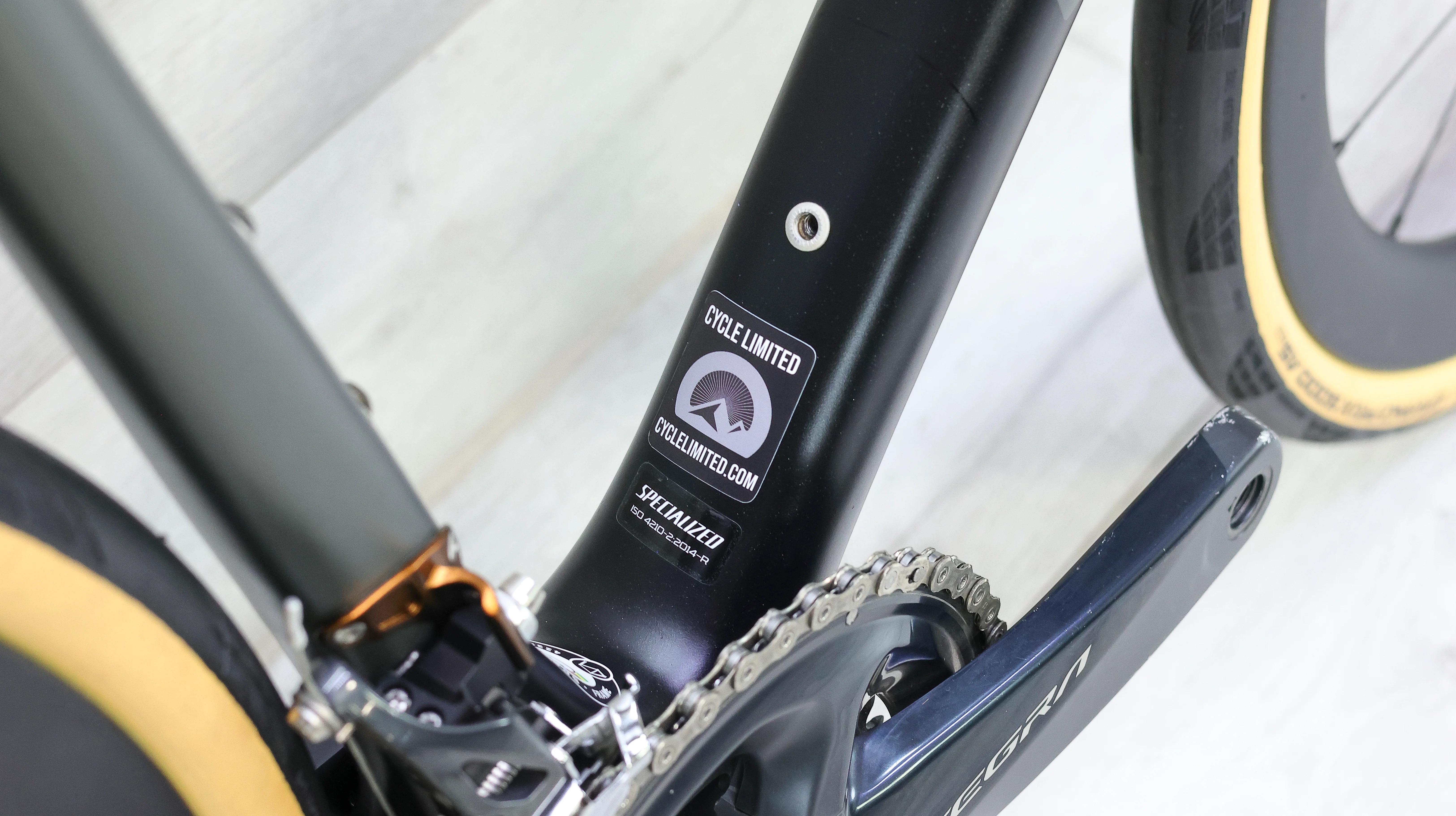 Specialized Roubaix Expert Road Bike - 2017, 56cm - Image 3