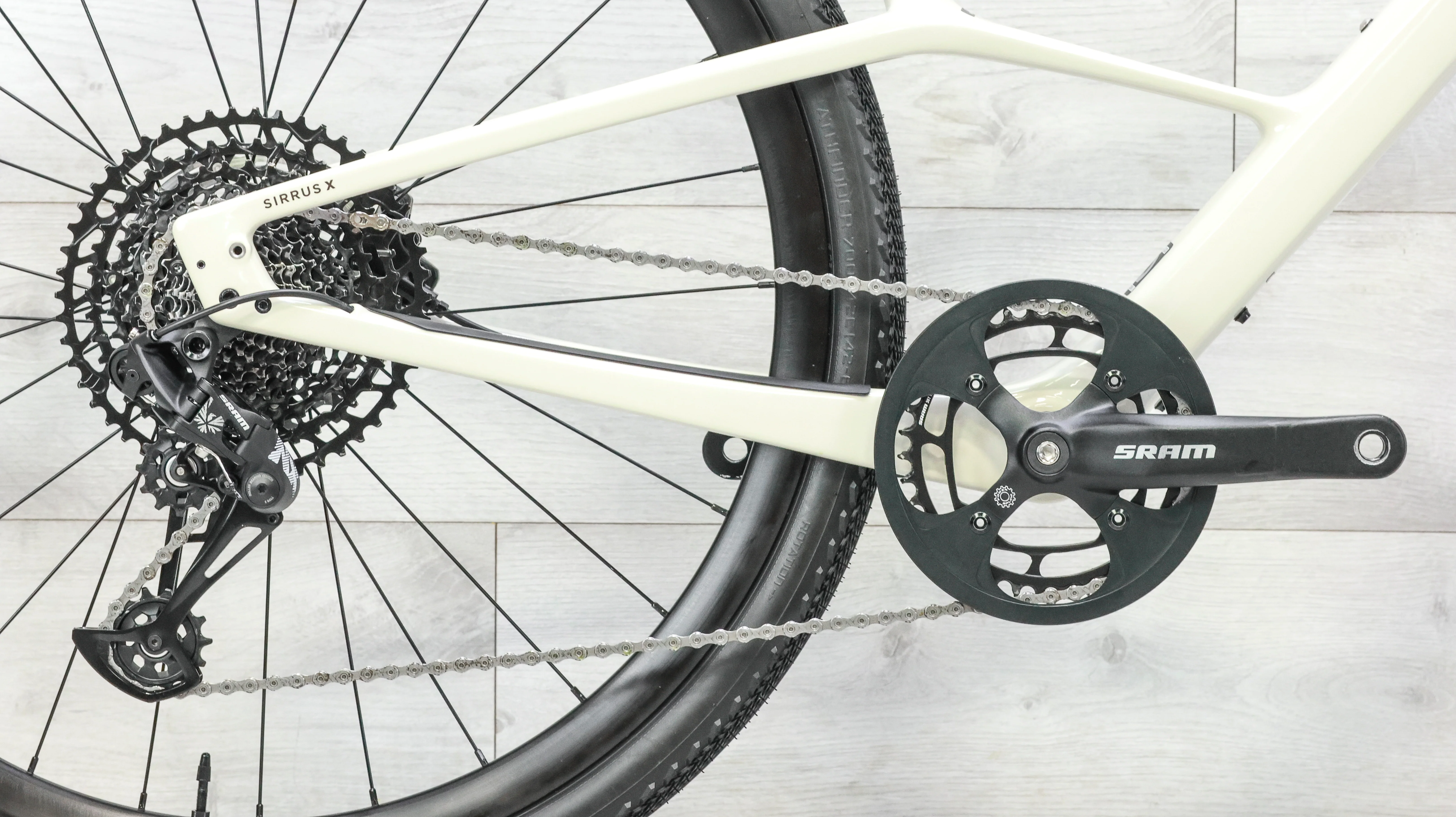 Specialized Sirrus X 5.0 Gravel Bike - 2023, Medium - Image 6