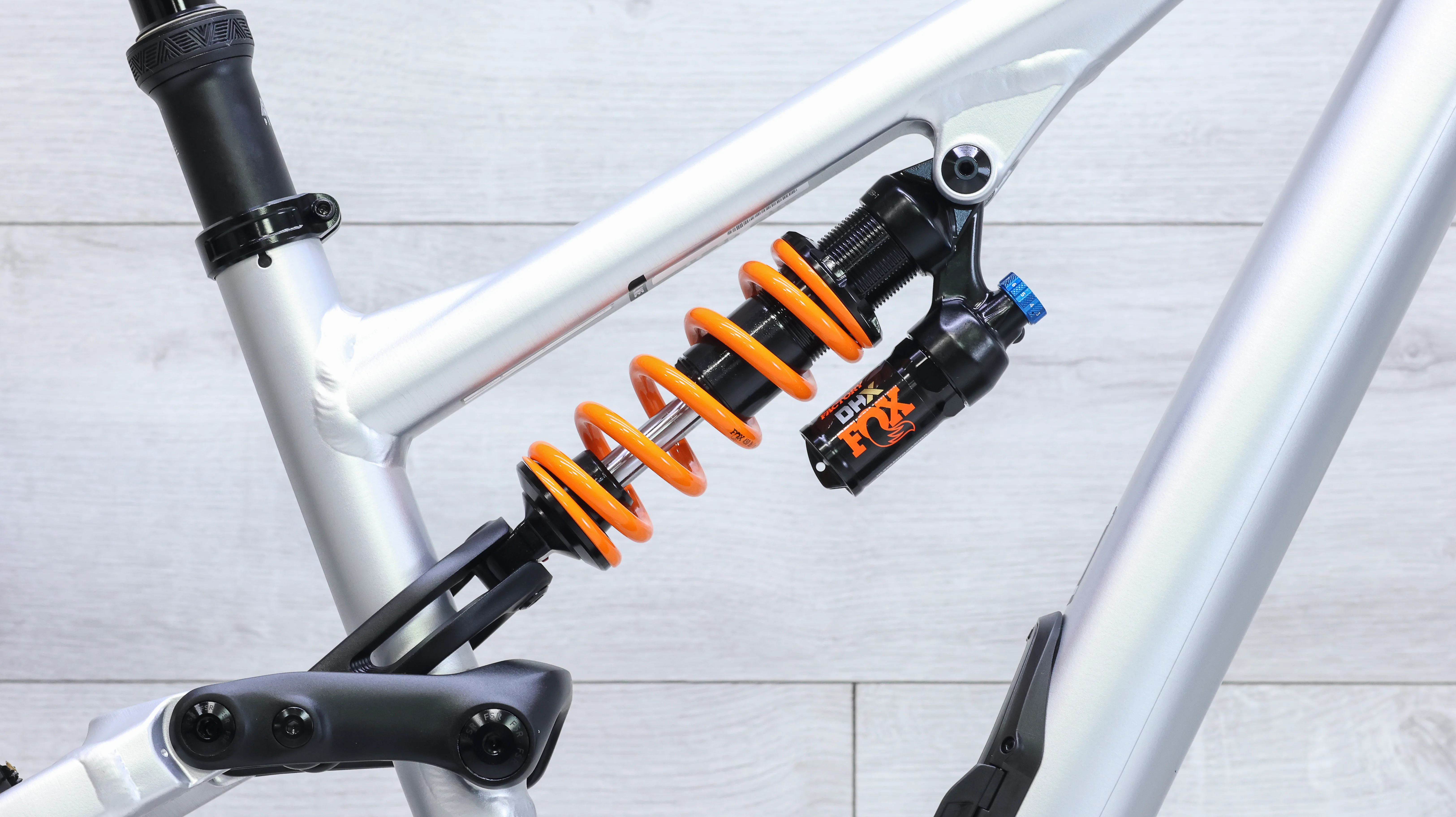 Specialized Stumpjumper 15 Fox Coil Alloy Mountain Bike - 2025, Medium (S3) - Image 10