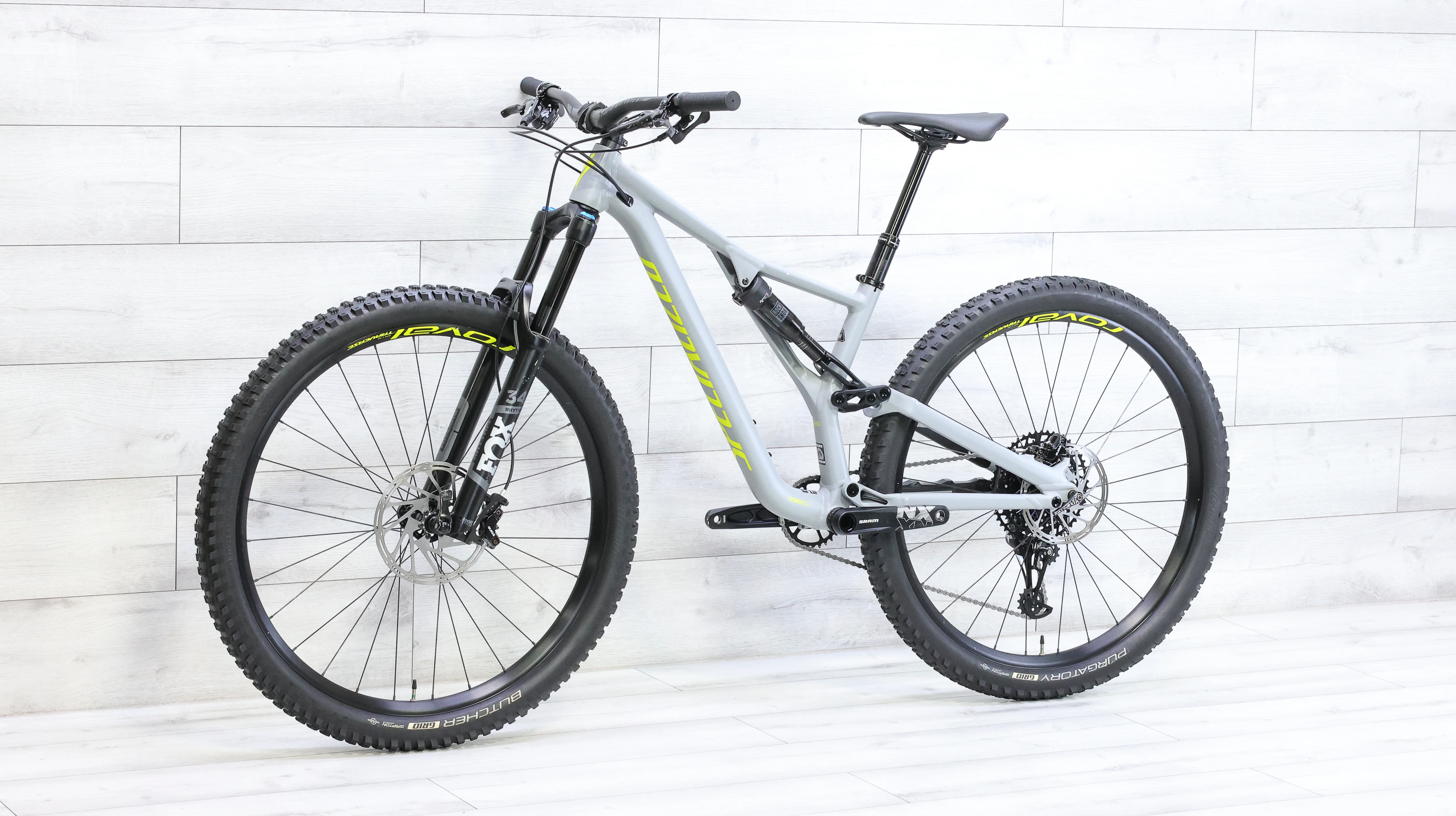 Specialized Stumpjumper Comp Alloy 29 Mountain Bike - 2020, Medium - Image 4