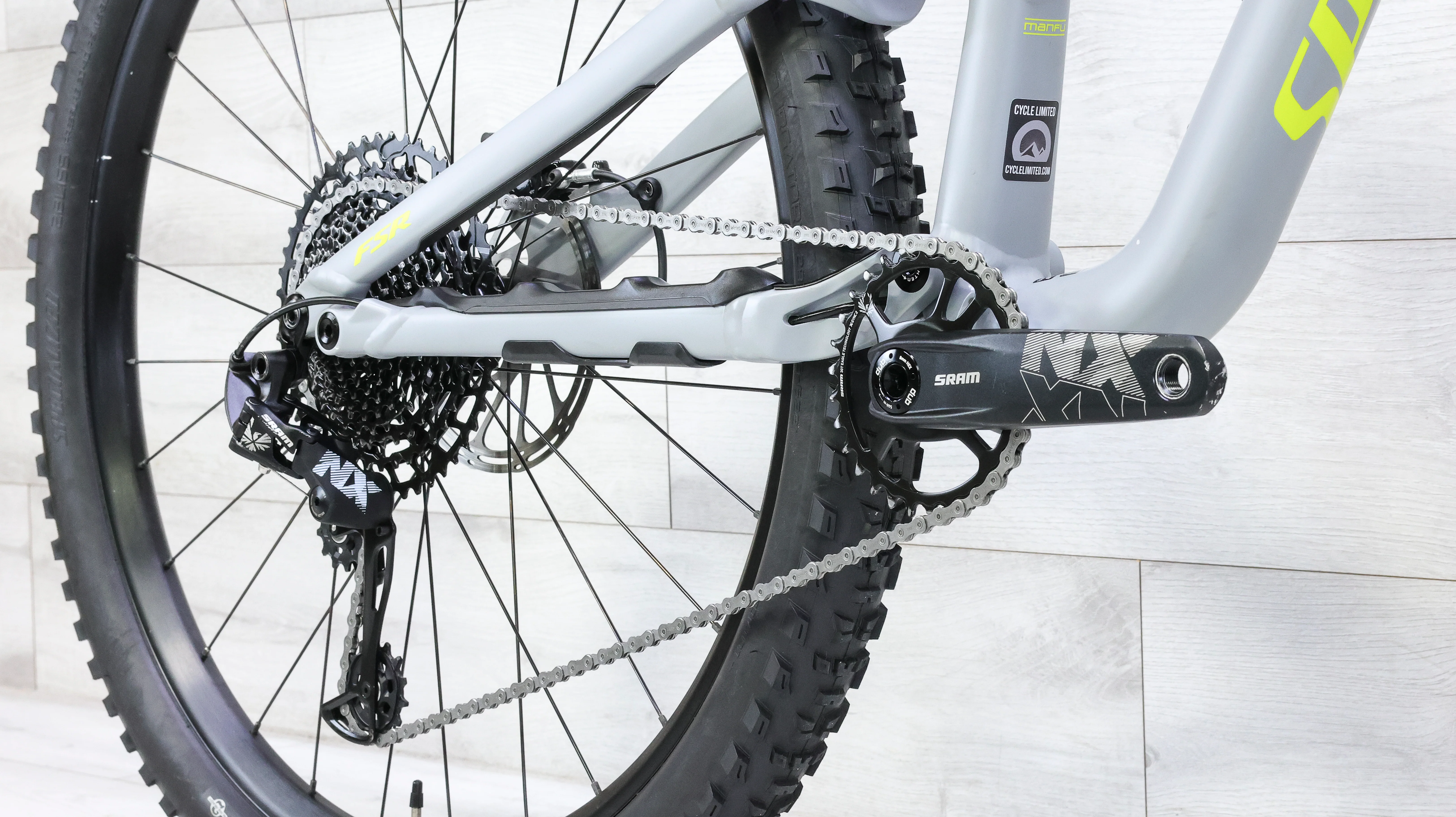Specialized Stumpjumper Comp Alloy 29 Mountain Bike - 2020, Medium - Image 6