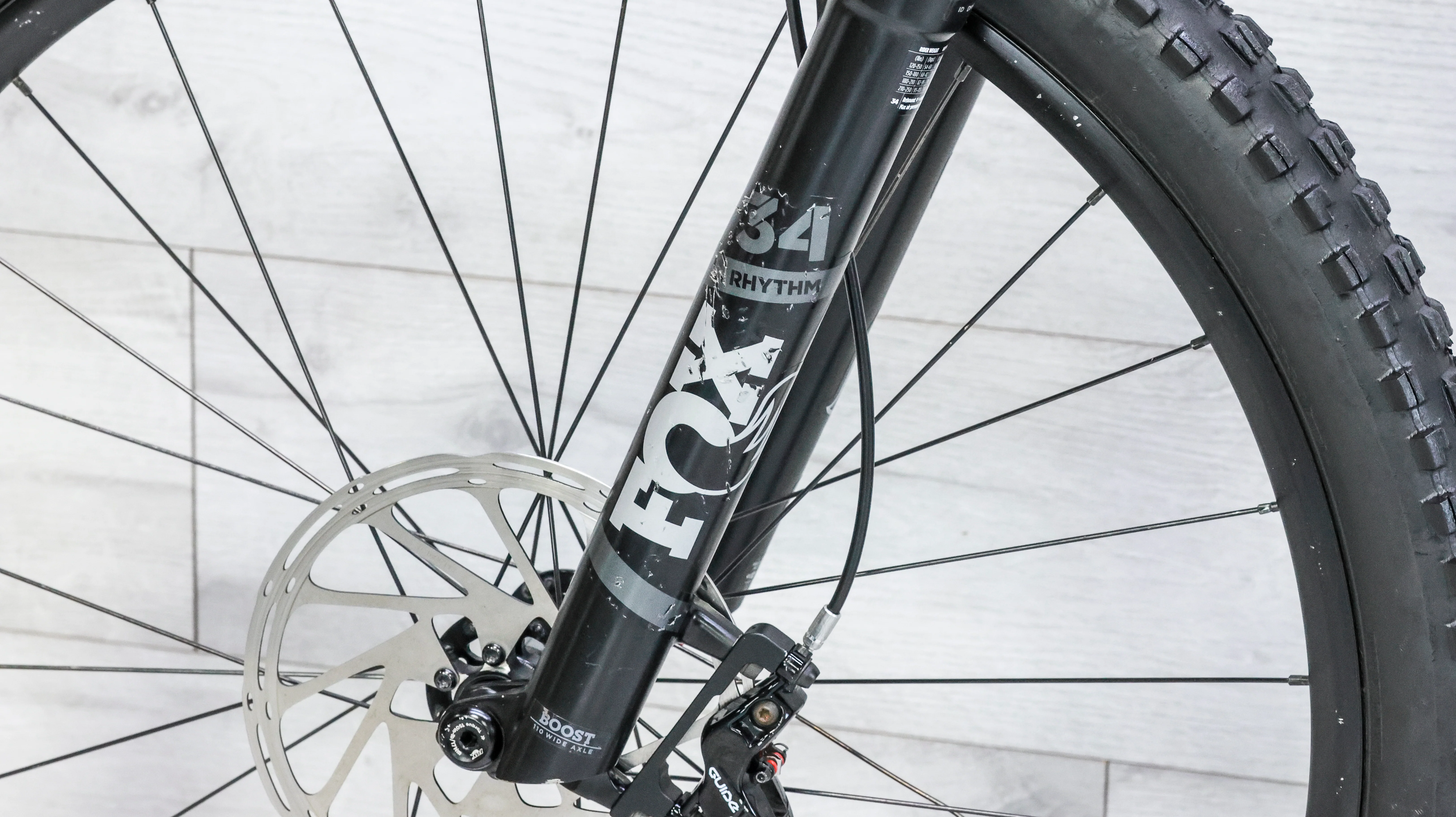 Specialized Stumpjumper Comp Carbon Mountain Bike - 2019, Medium - Image 16