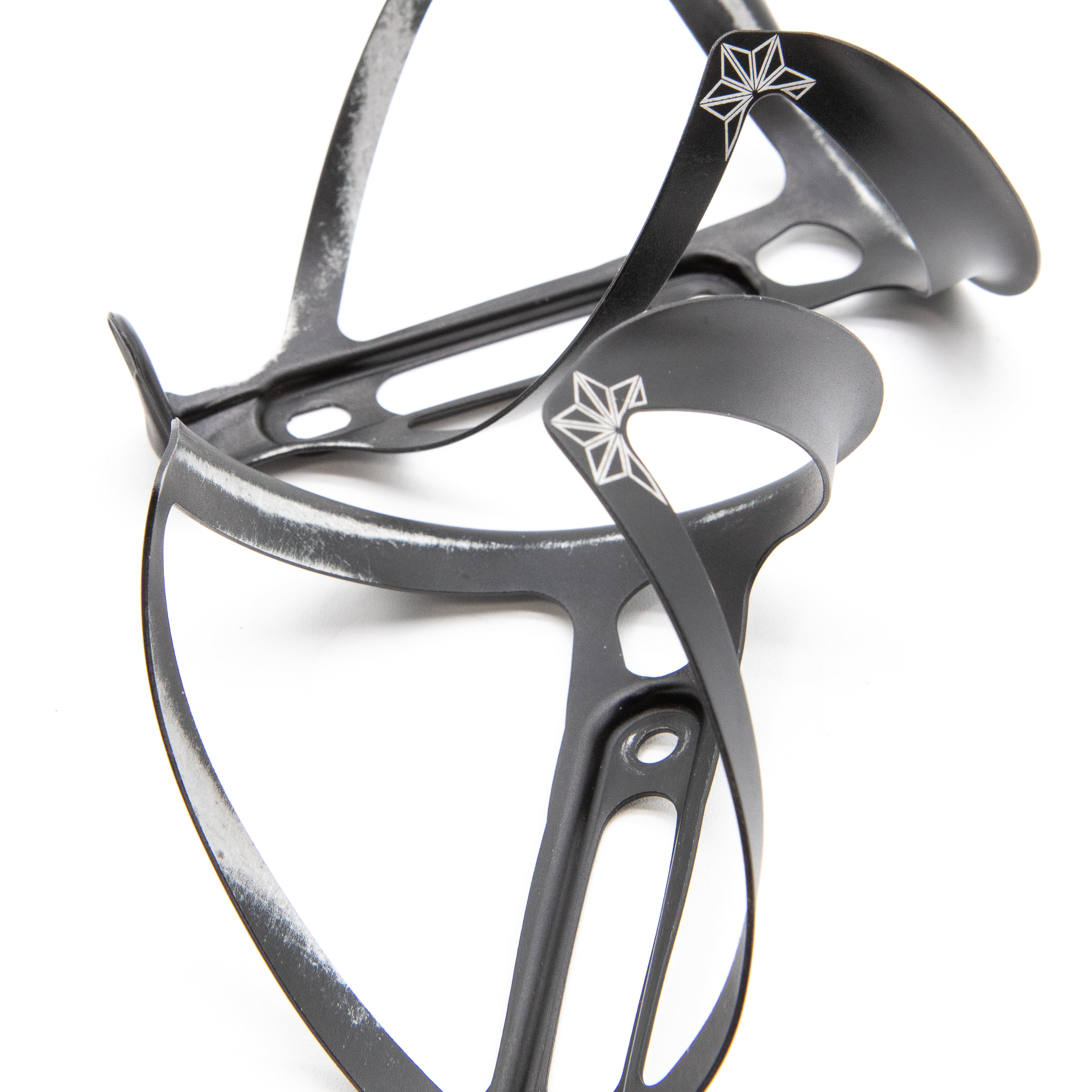 Supacaz Fly Cage Ano Bottle Cages Black Pair 35g - Image 4