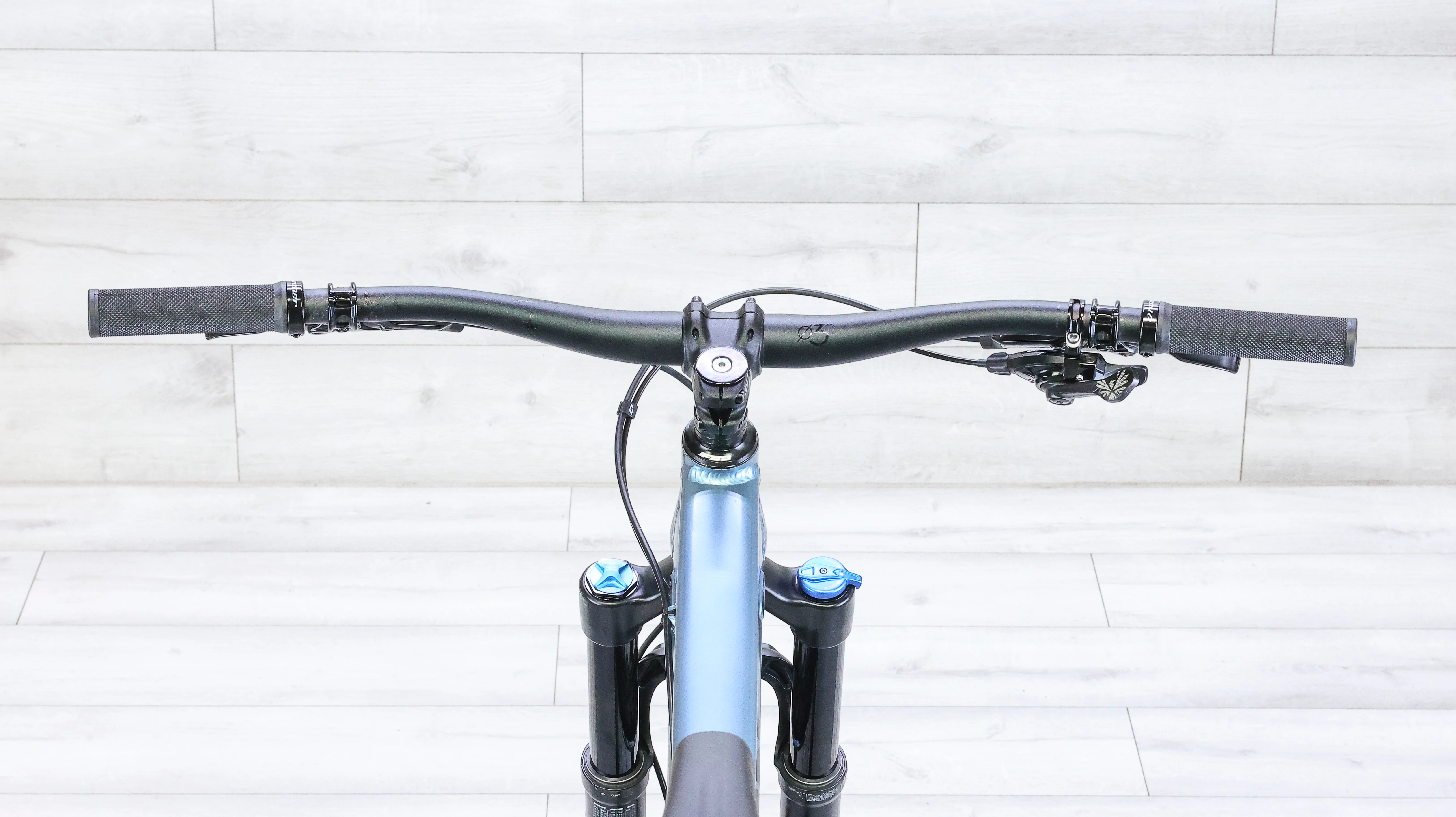 Transition Scout Alloy Complete GX Mountain Bike - 2019, Medium - Image 13