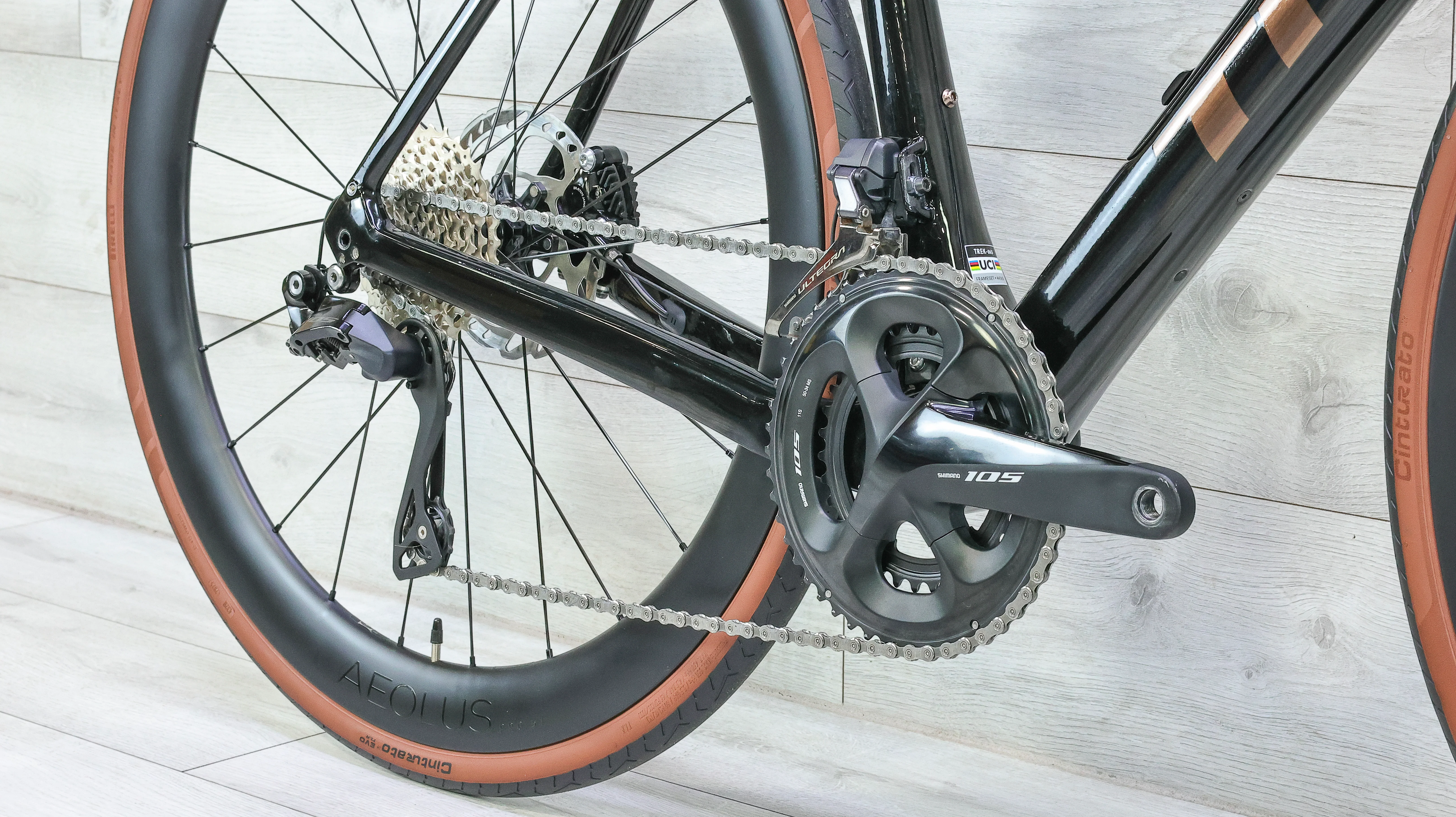 Trek Domane SL 105 Di2 Gen 4 Road Bike - 2023, 56cm - Image 6