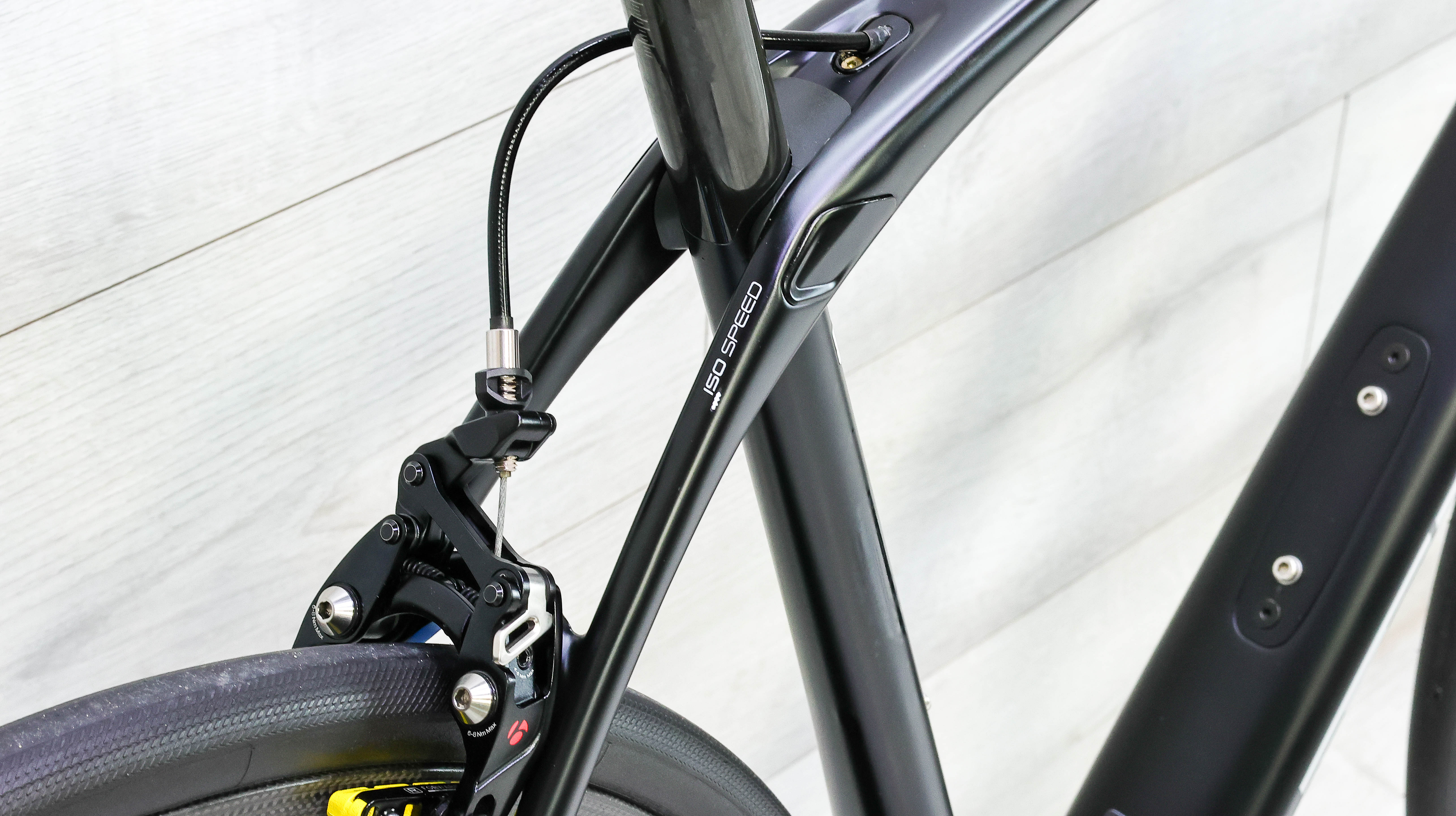 Trek Domane SL 7 Road Bike - 2017, 56cm - Image 17