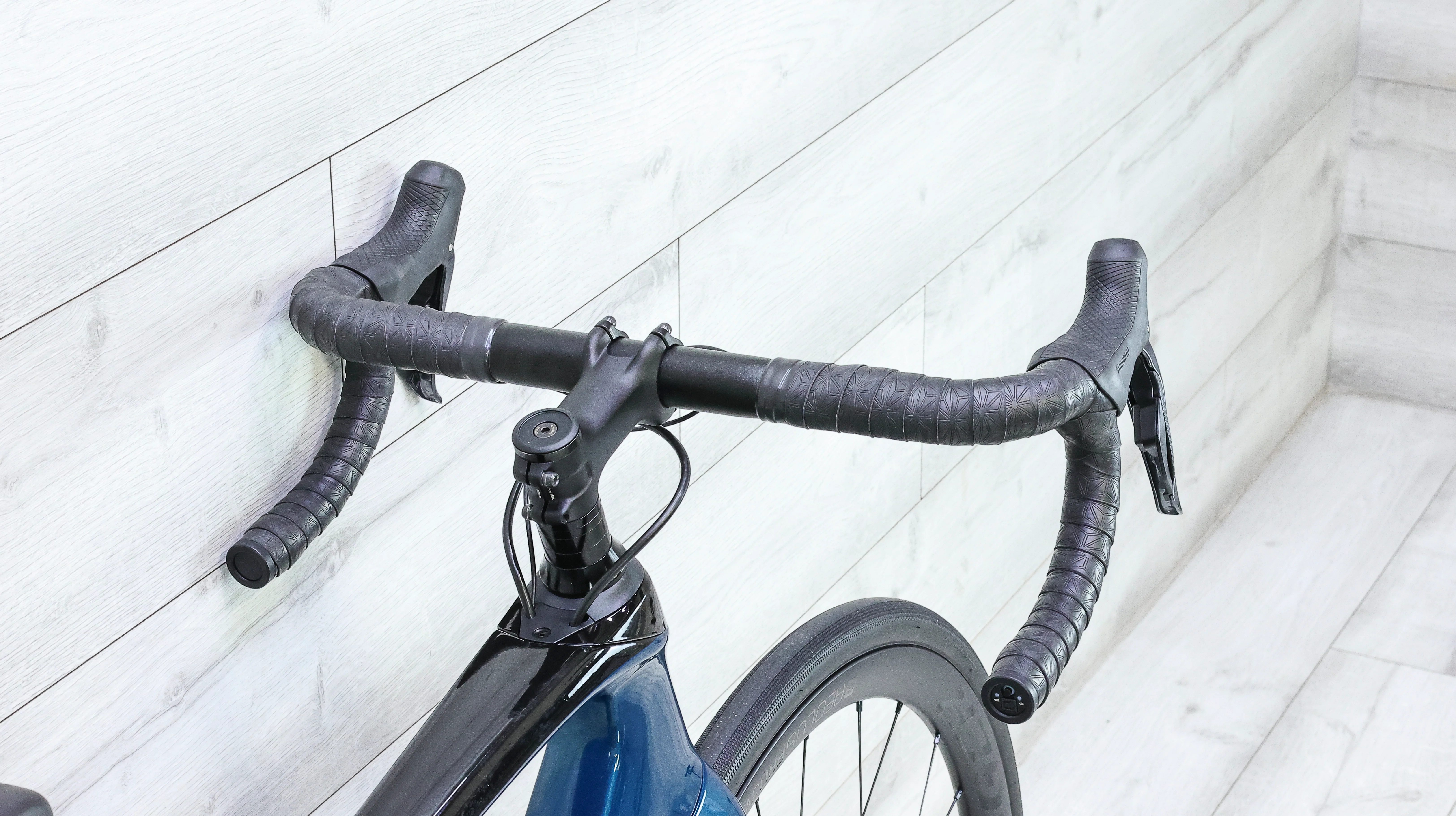 Trek Domane SL 7 Road Bike - 2021, 54cm - Image 8