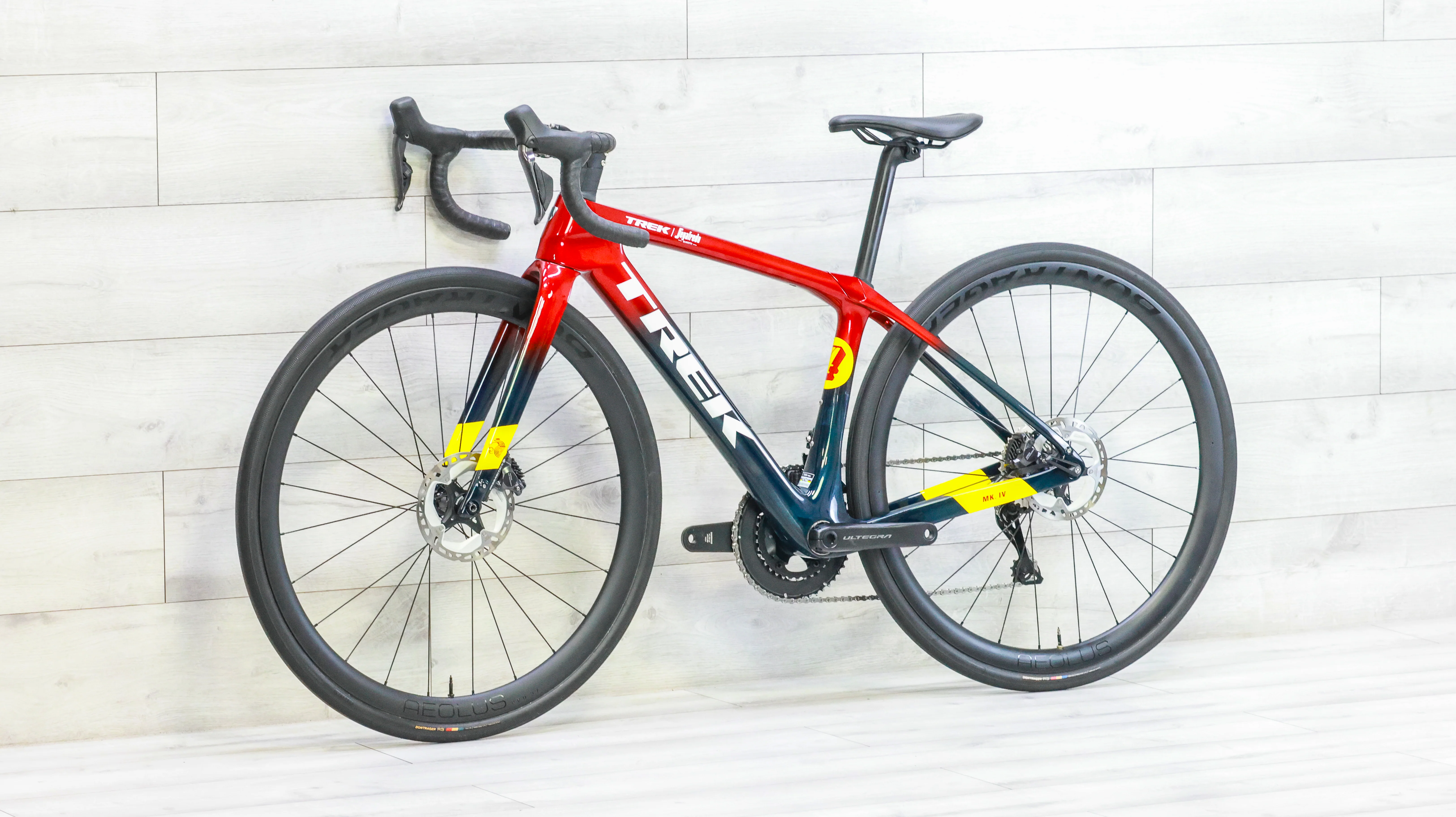 Trek Domane SLR 7 Gen 4 Road Bike - 2024, 47cm - Image 4