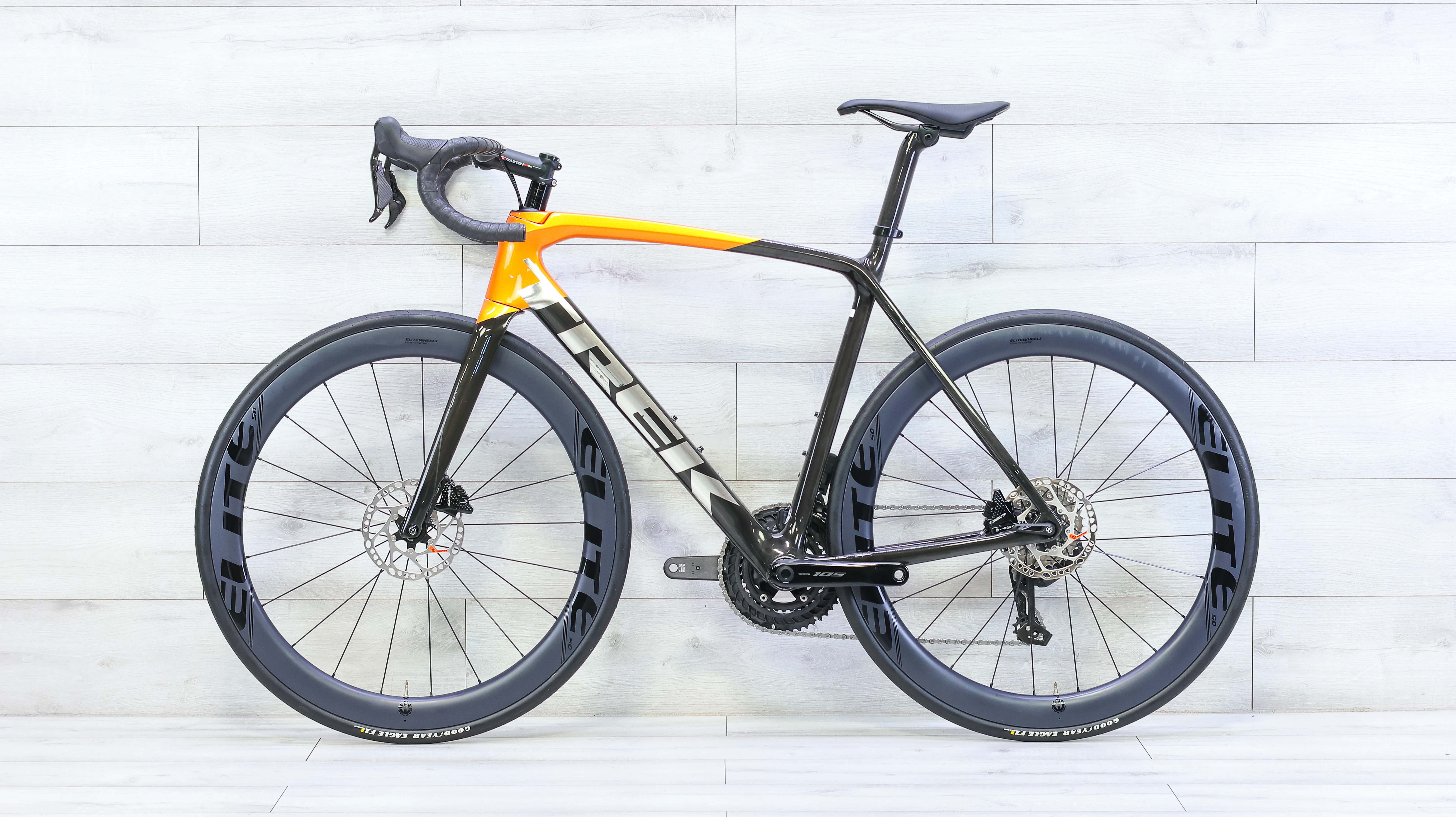 Trek Emonda SL 7 Road Bike - 2023, 56cm - Image 2