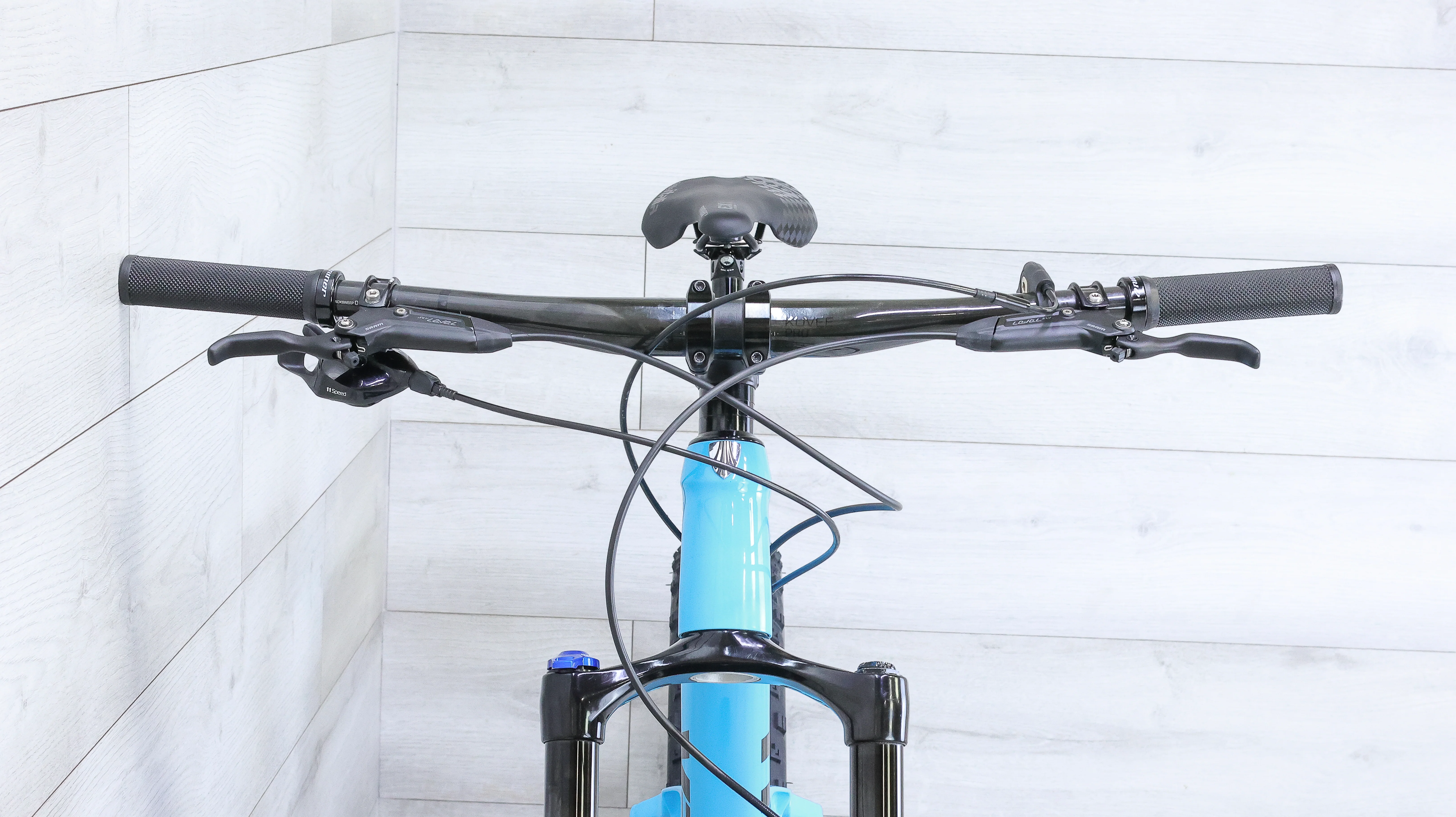 Trek Farley EX 8 Fat Mountain Bike - 2018, Large - Image 12