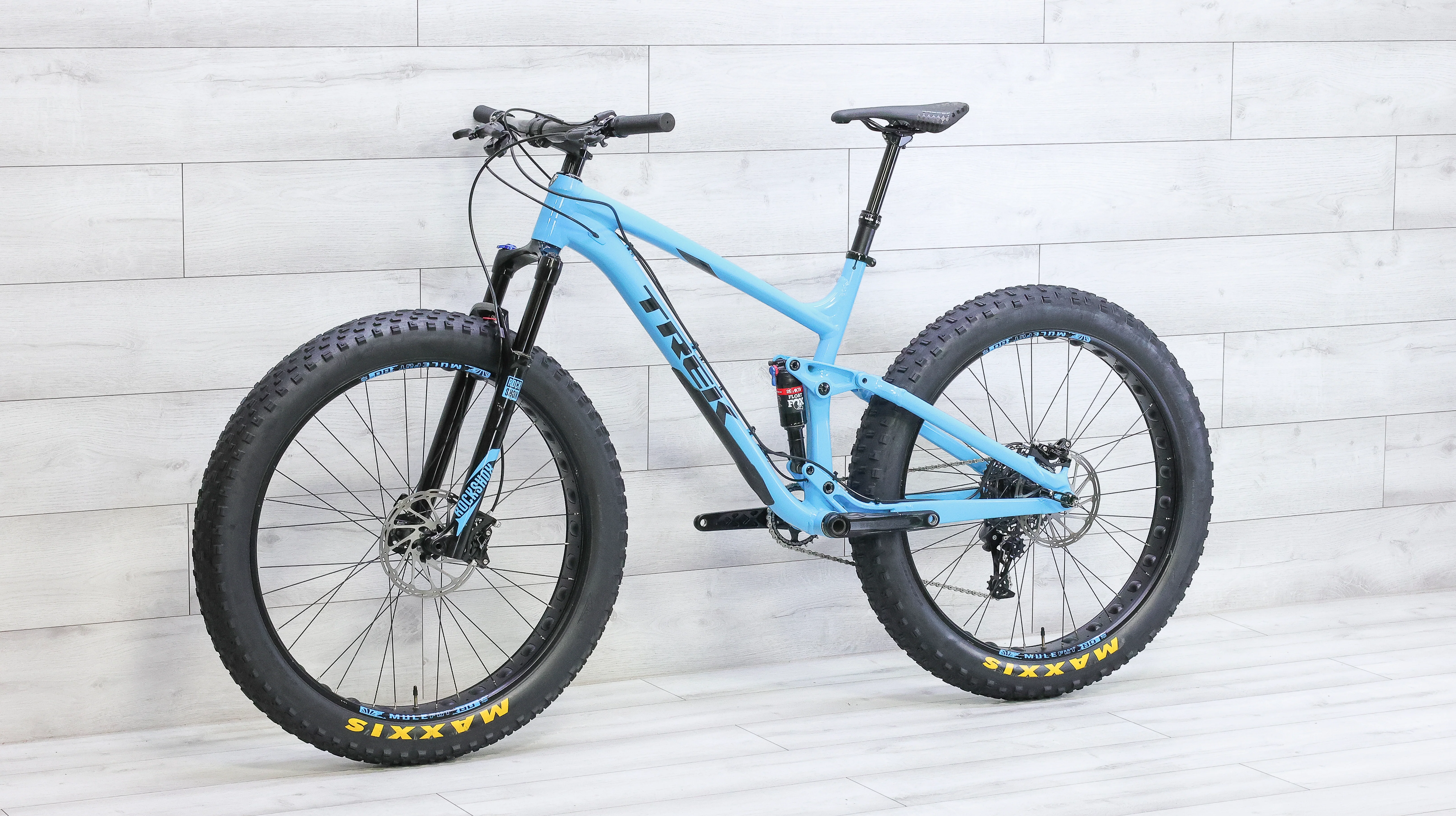 Trek Farley EX 8 Fat Mountain Bike - 2018, Large - Image 4