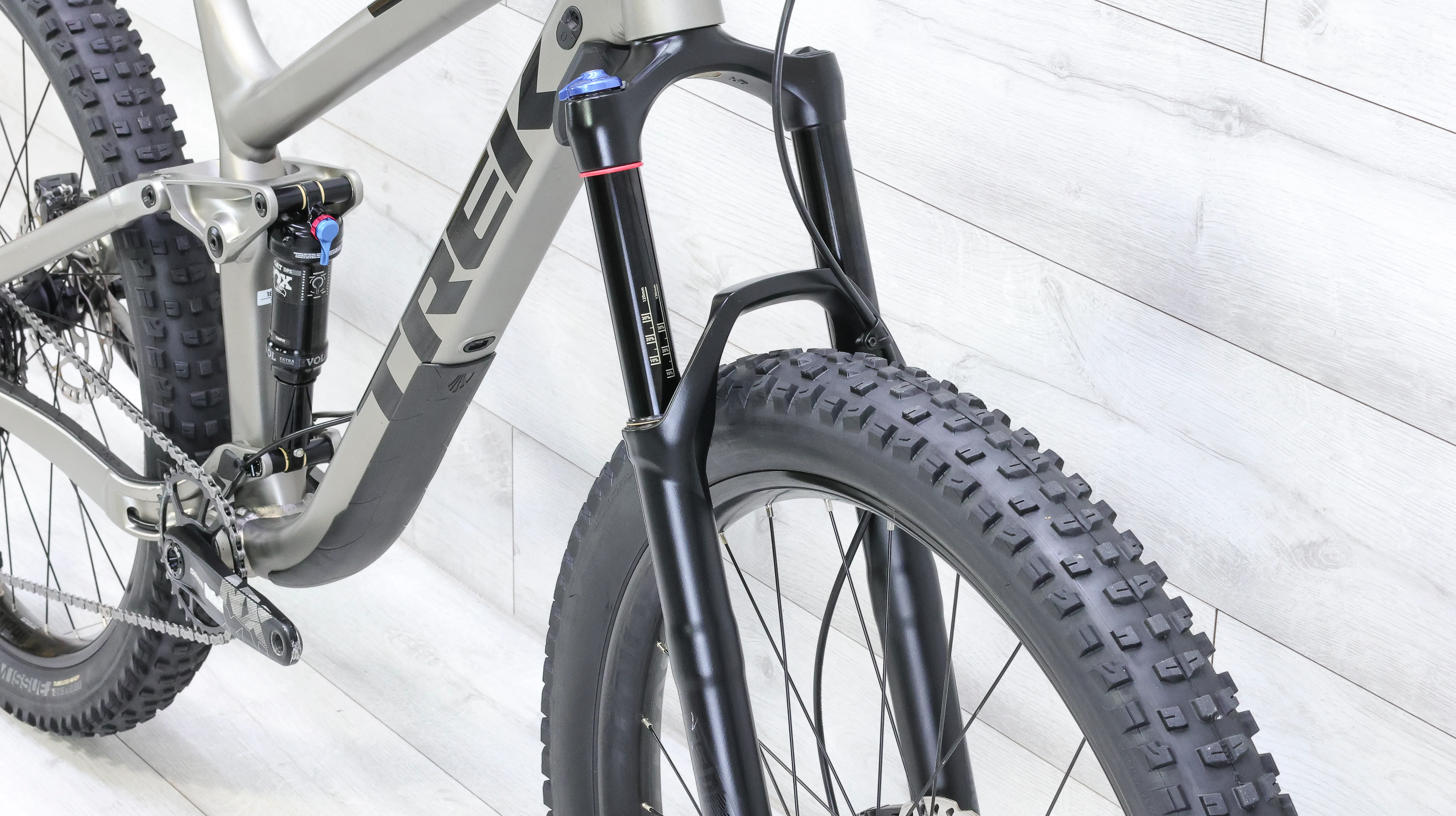 Trek Fuel EX 7 27.5 Mountain Bike - 2019, Med/Large - Image 10