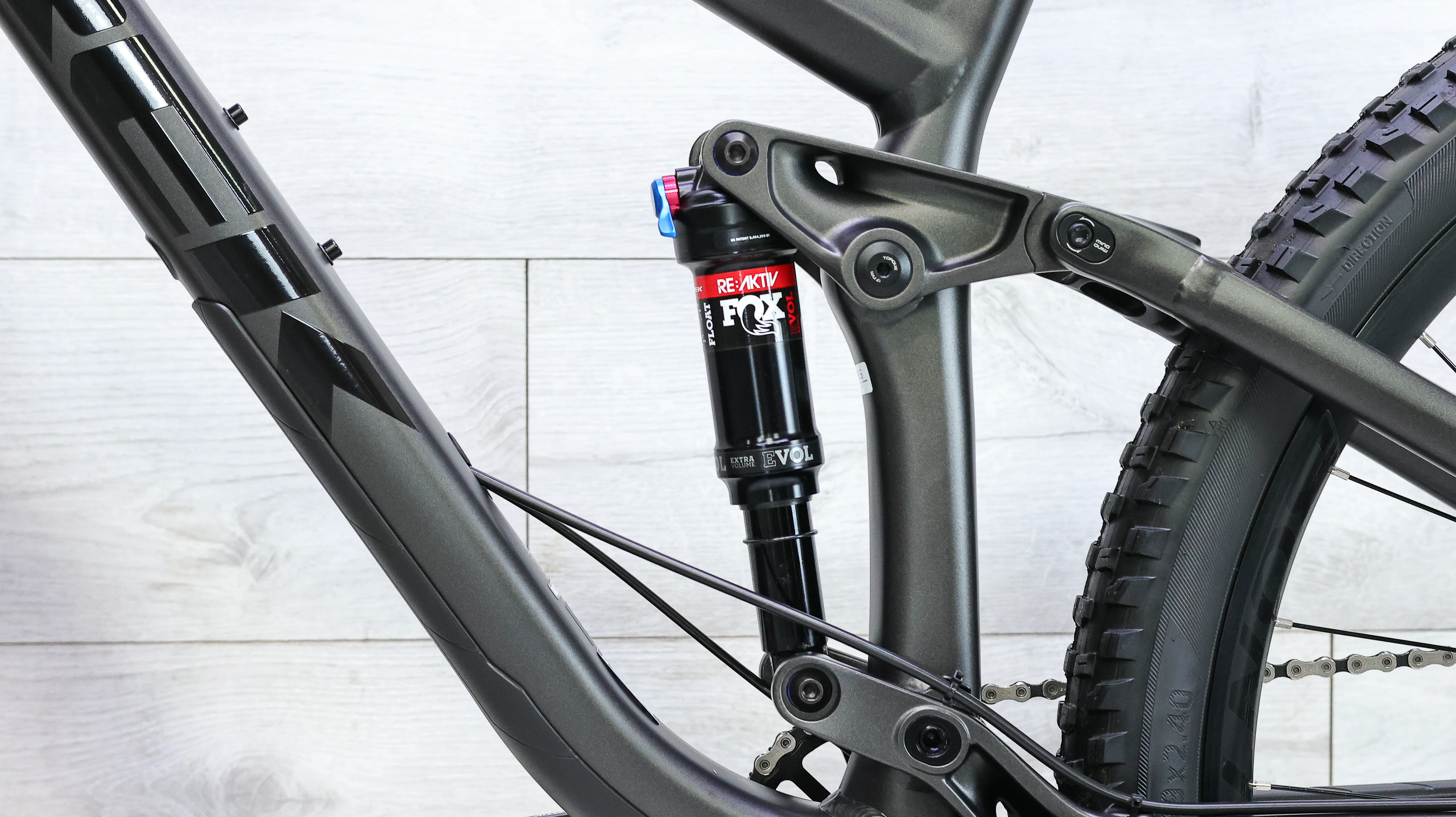 Trek Fuel EX 8 Mountain Bike - 2019, Large - Image 11