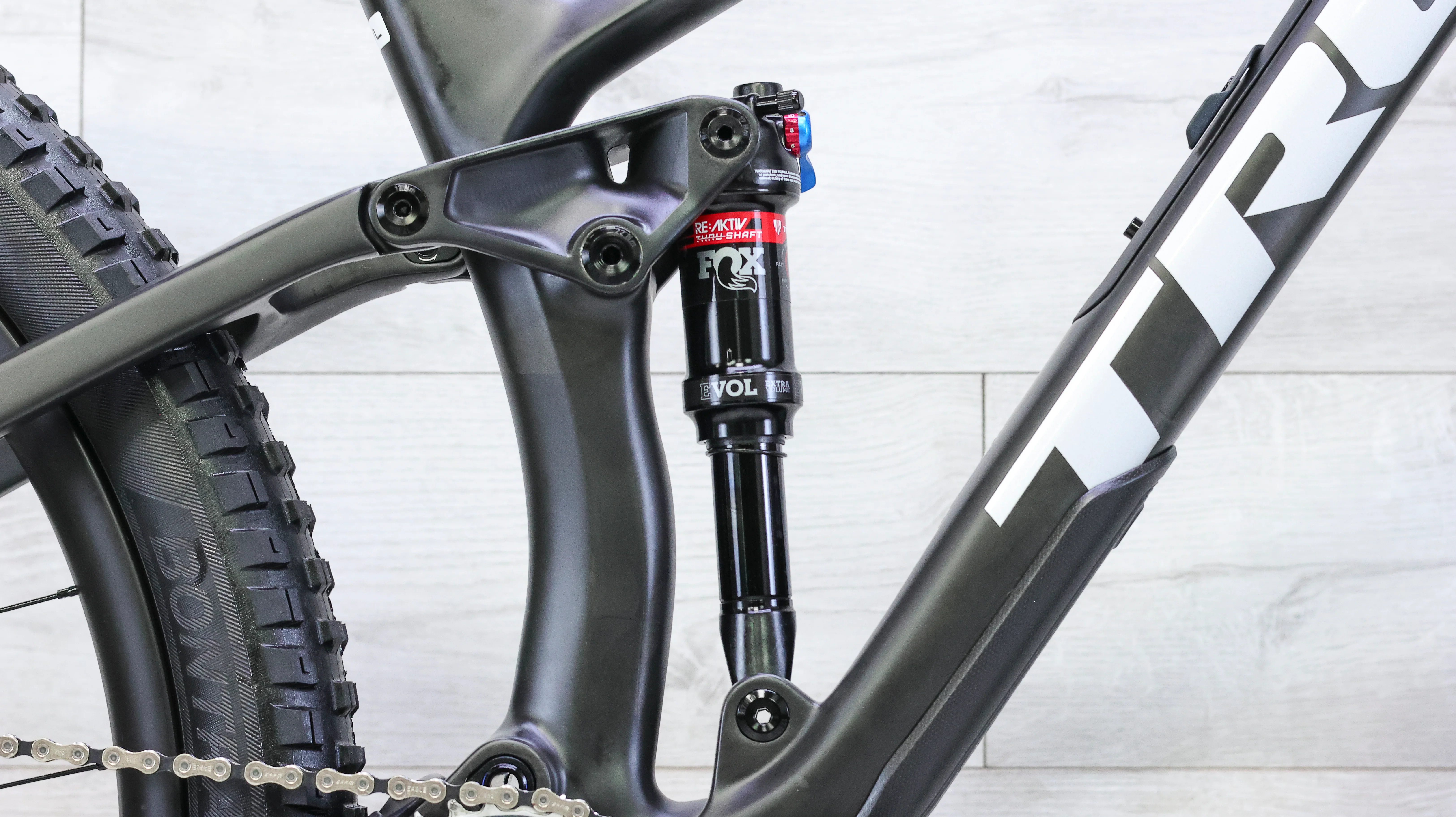 Trek Fuel EX 9.8 GX Project One Mountain Bike - 2022, Med/Large - Image 10