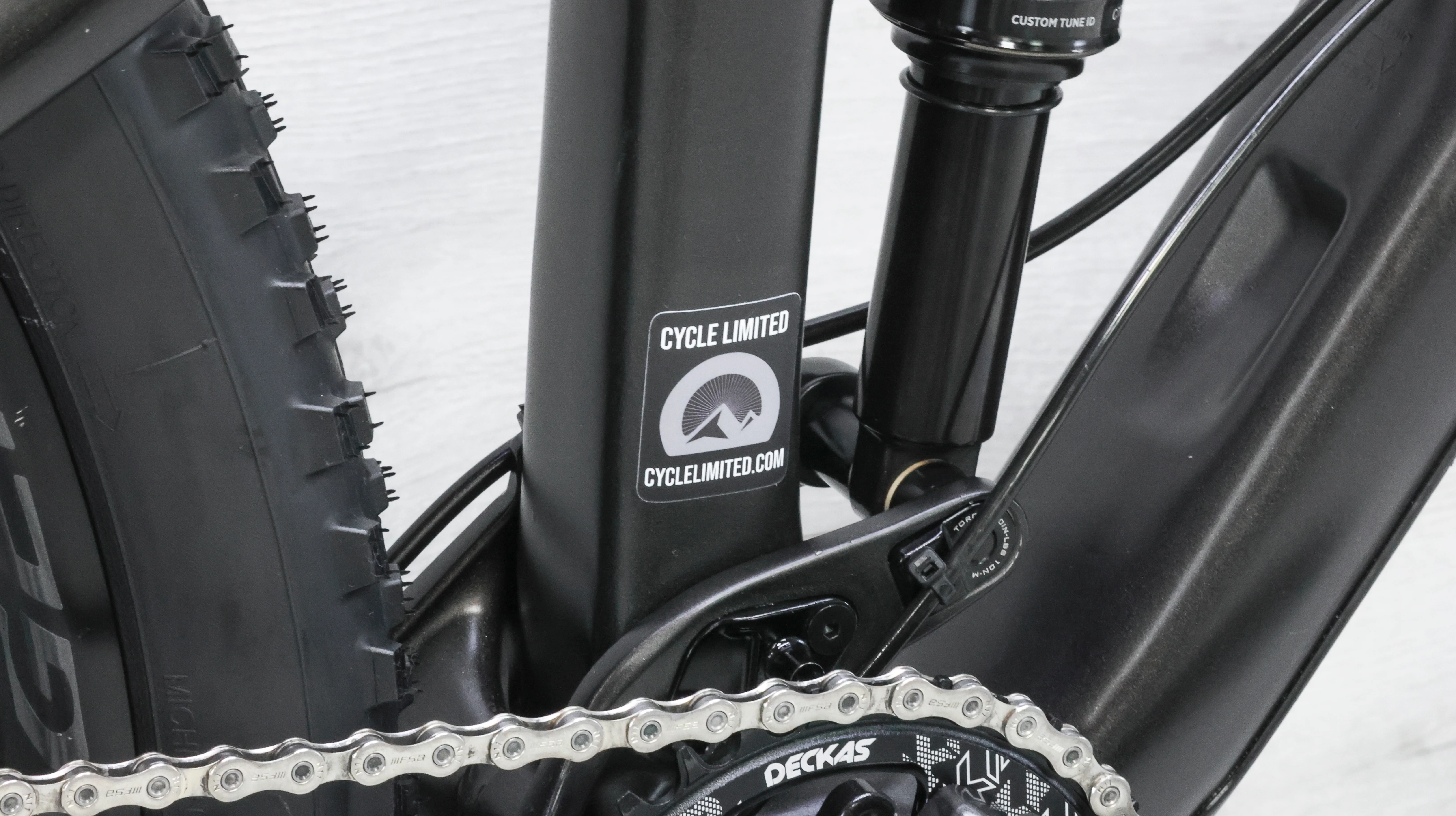 Trek Fuel EX 9.8 Mountain Bike - 2017, Medium - Image 3