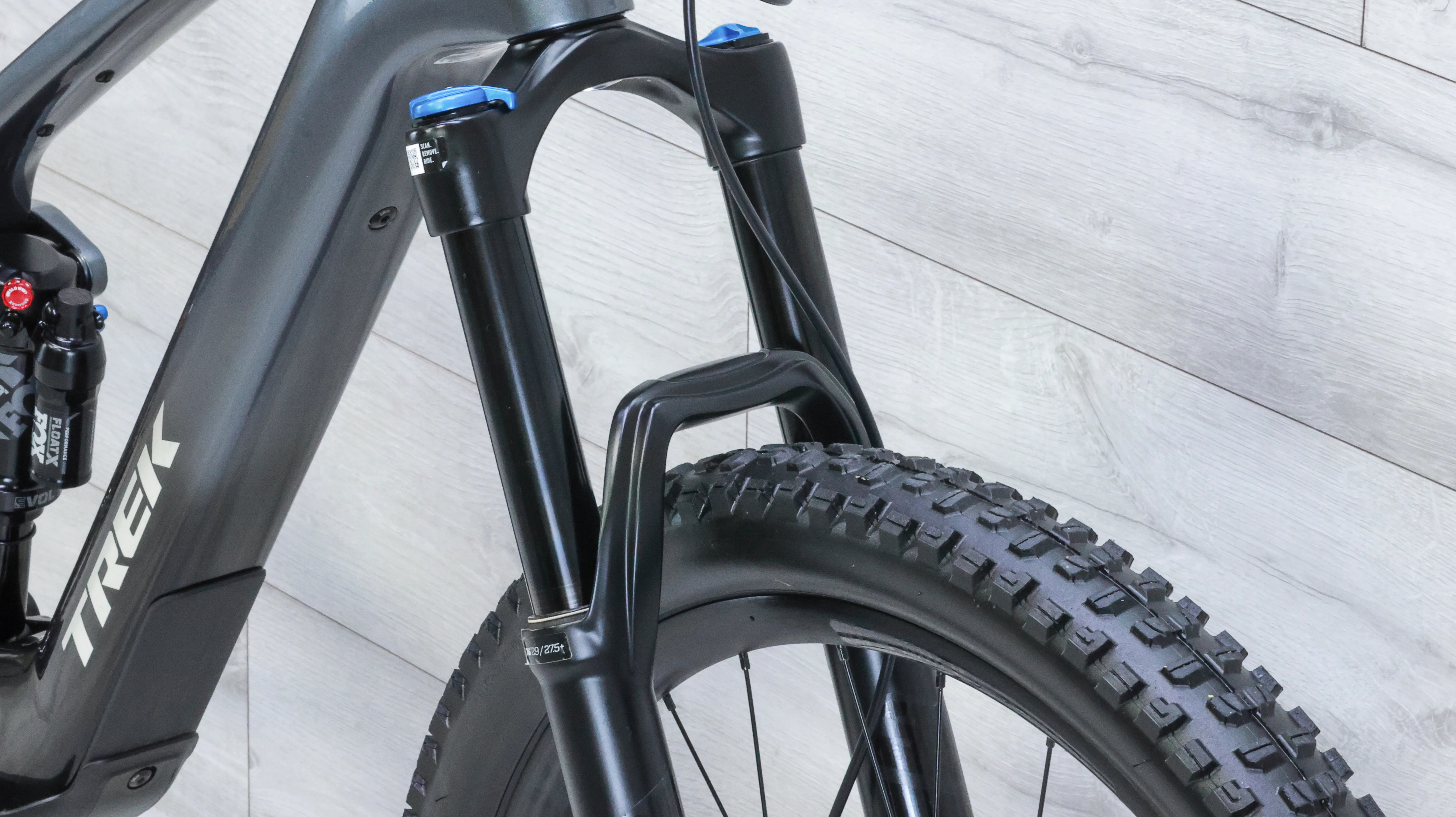 Trek Fuel EXe 9.7 Mountain E-Bike - 2023, Medium - Image 8