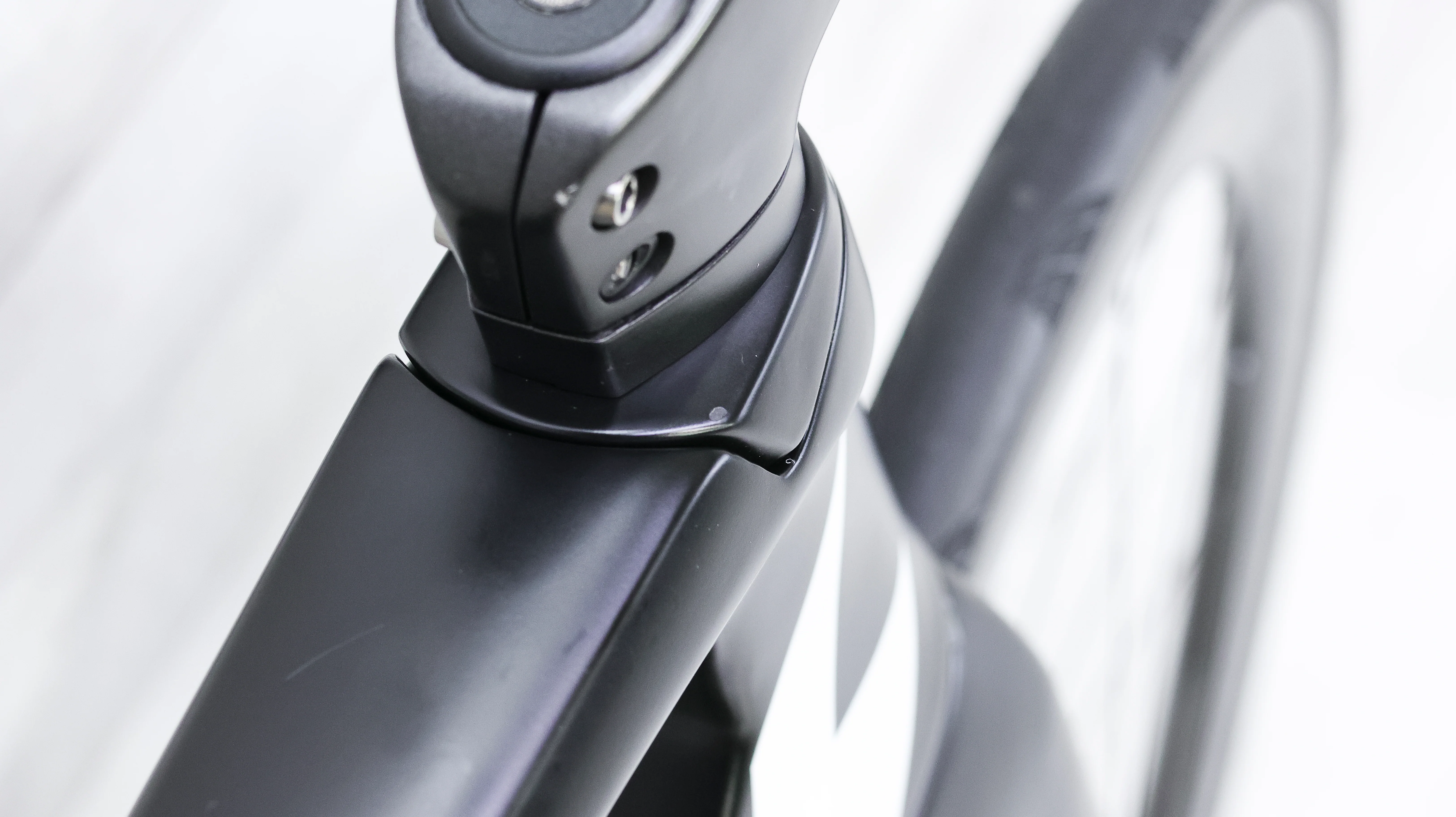 Trek Madone SLR 6 Disc Speed Road Bike - 2020, 58cm - Image 17