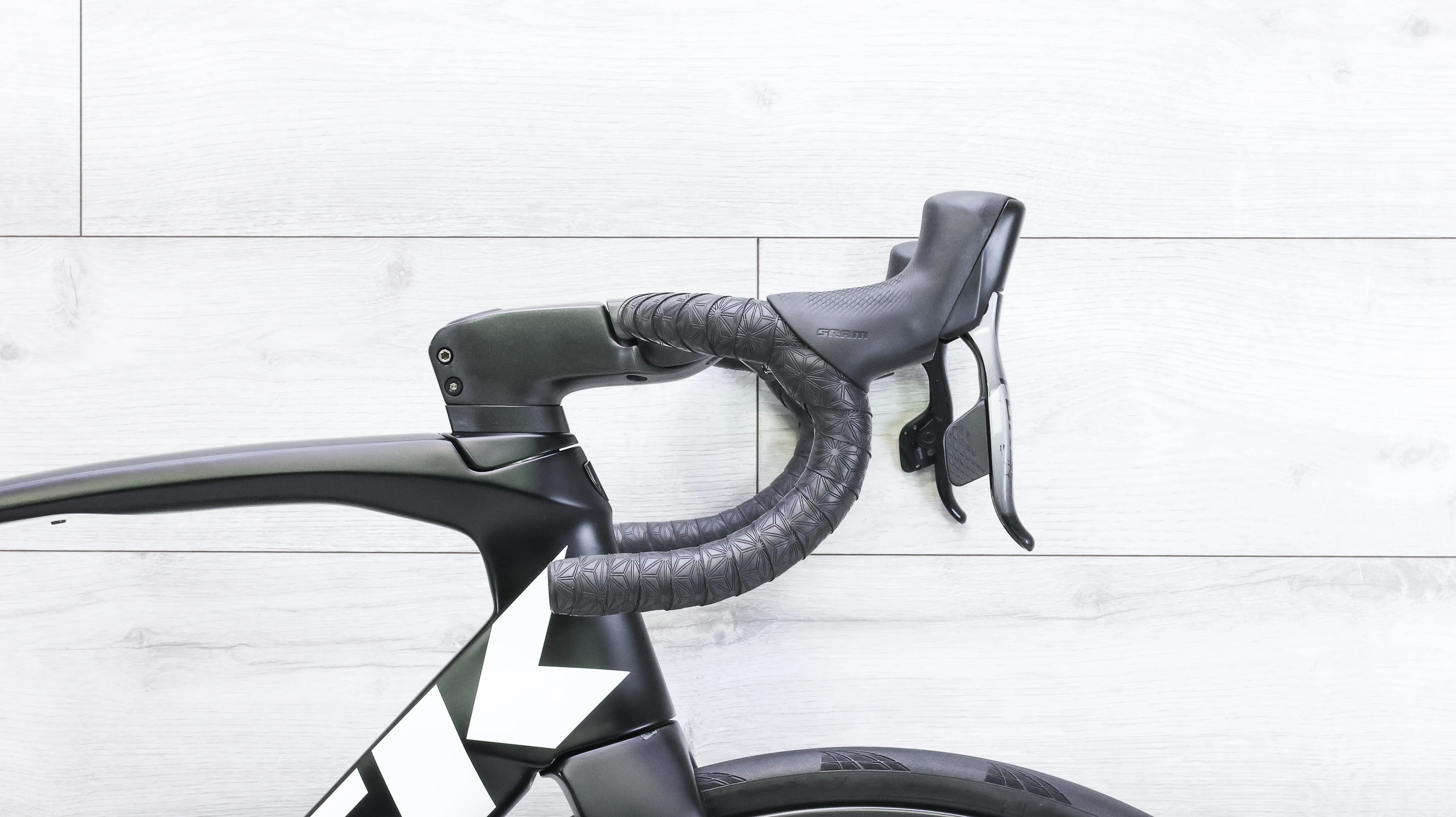 Trek Madone SLR 6 Disc Speed Road Bike - 2020, 58cm - Image 9