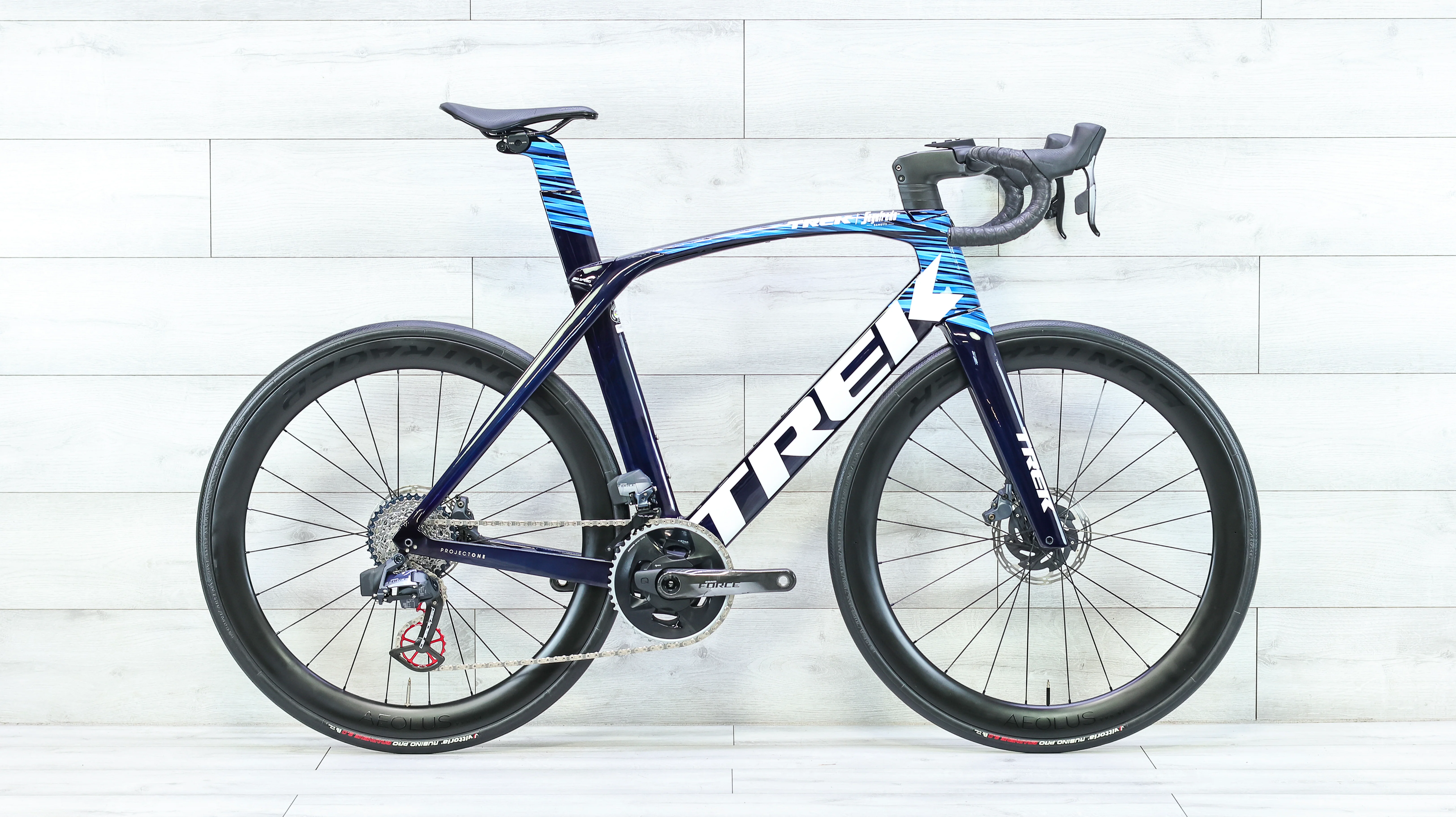 Trek Madone SLR 7 eTap Gen 6 Road Bike - 2021, 58cm