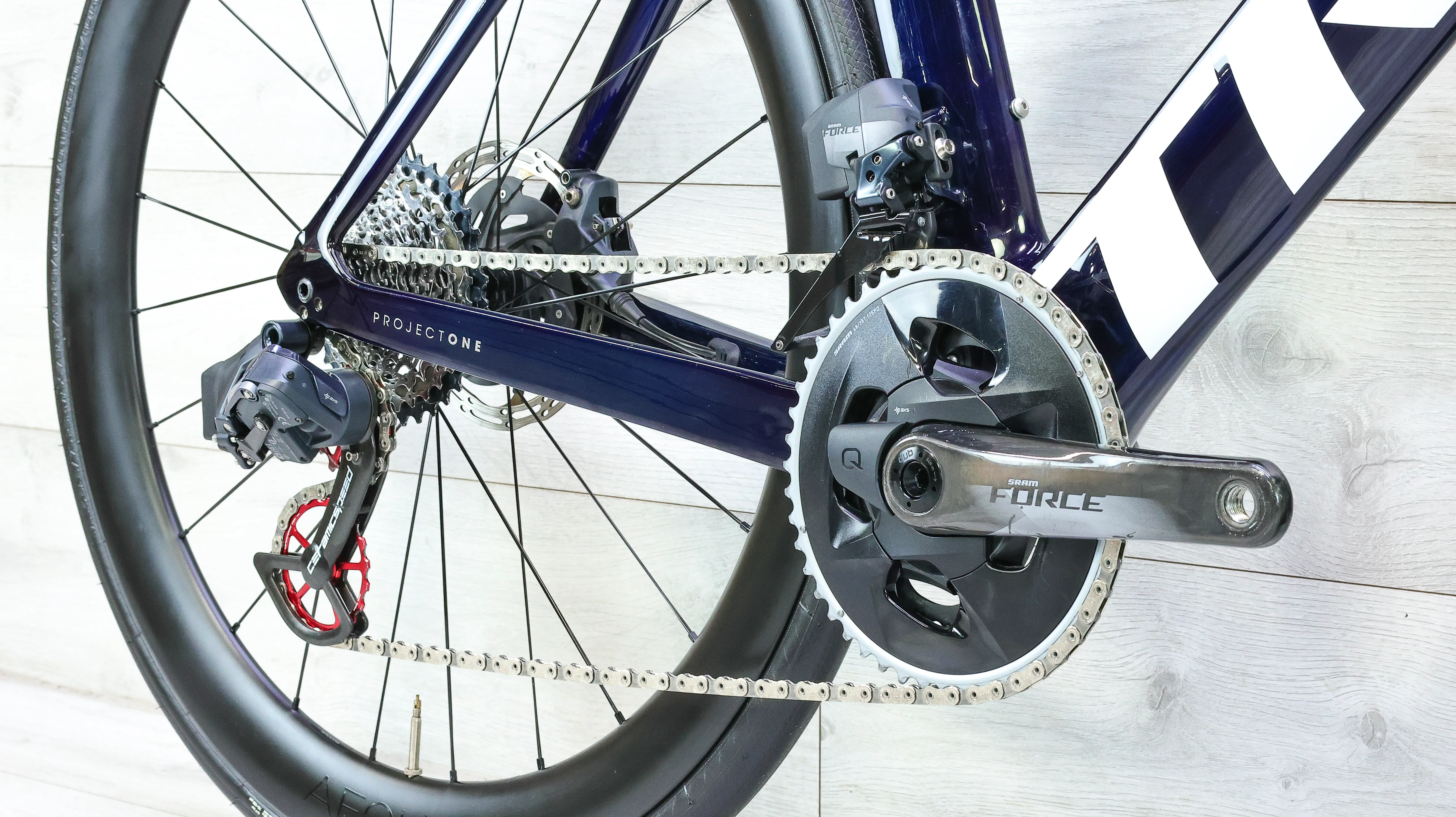 Trek Madone SLR 7 eTap Gen 6 Road Bike - 2021, 58cm - Image 6
