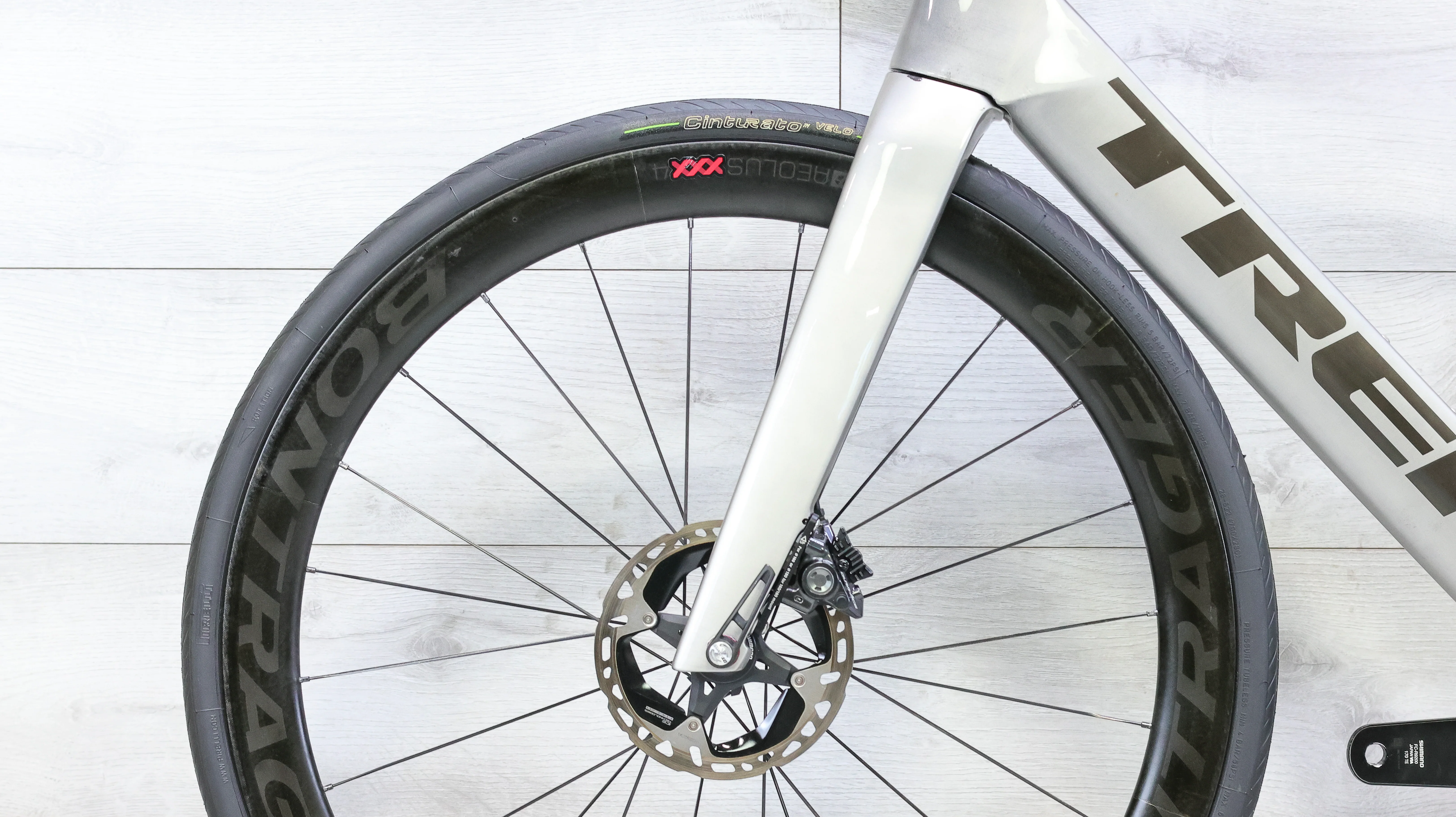 Trek Madone SLR Disc Dura-Ace Di2 Road Bike - 2019, 56cm - Image 14