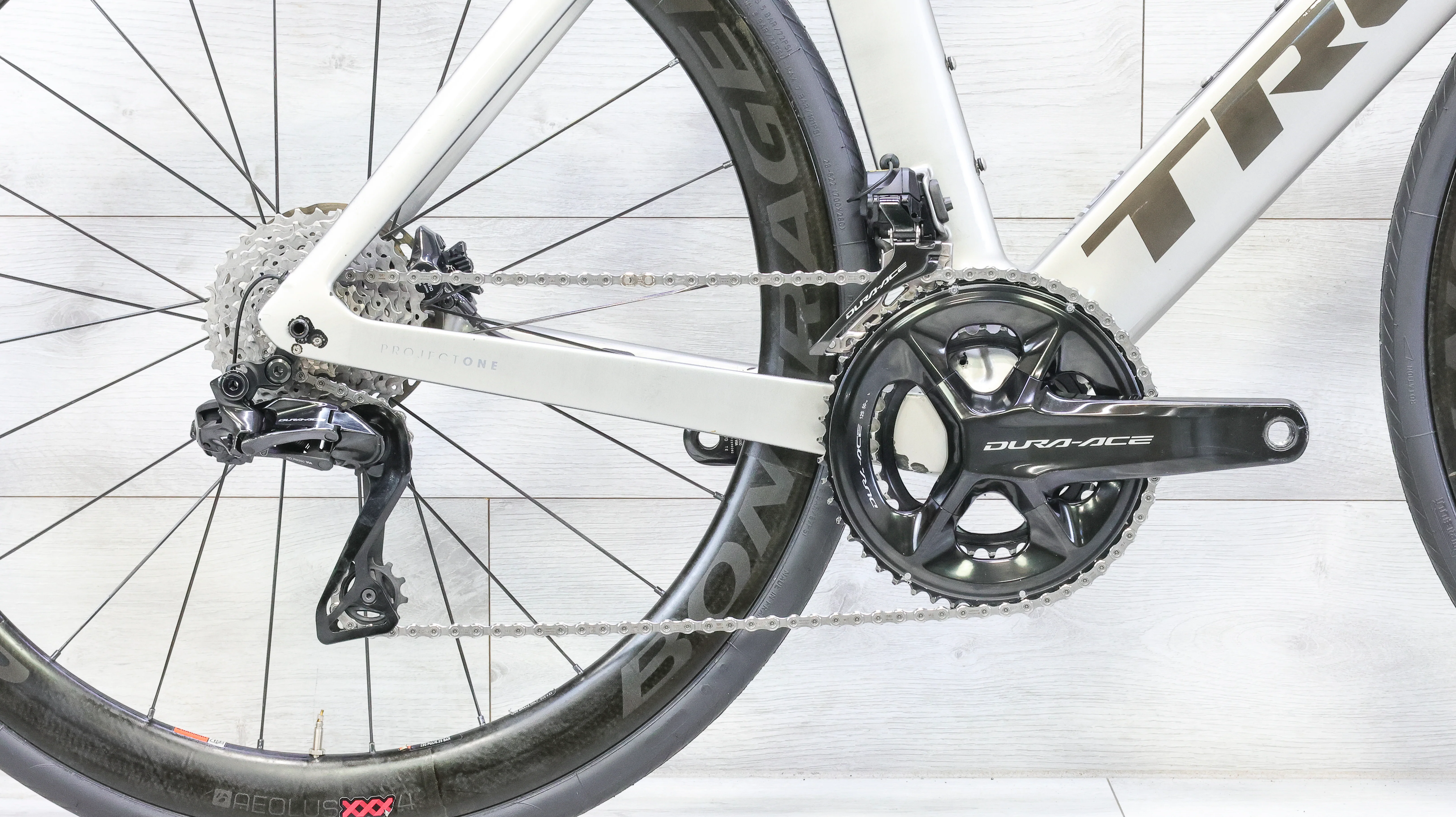 Trek Madone SLR Disc Dura-Ace Di2 Road Bike - 2019, 56cm - Image 5