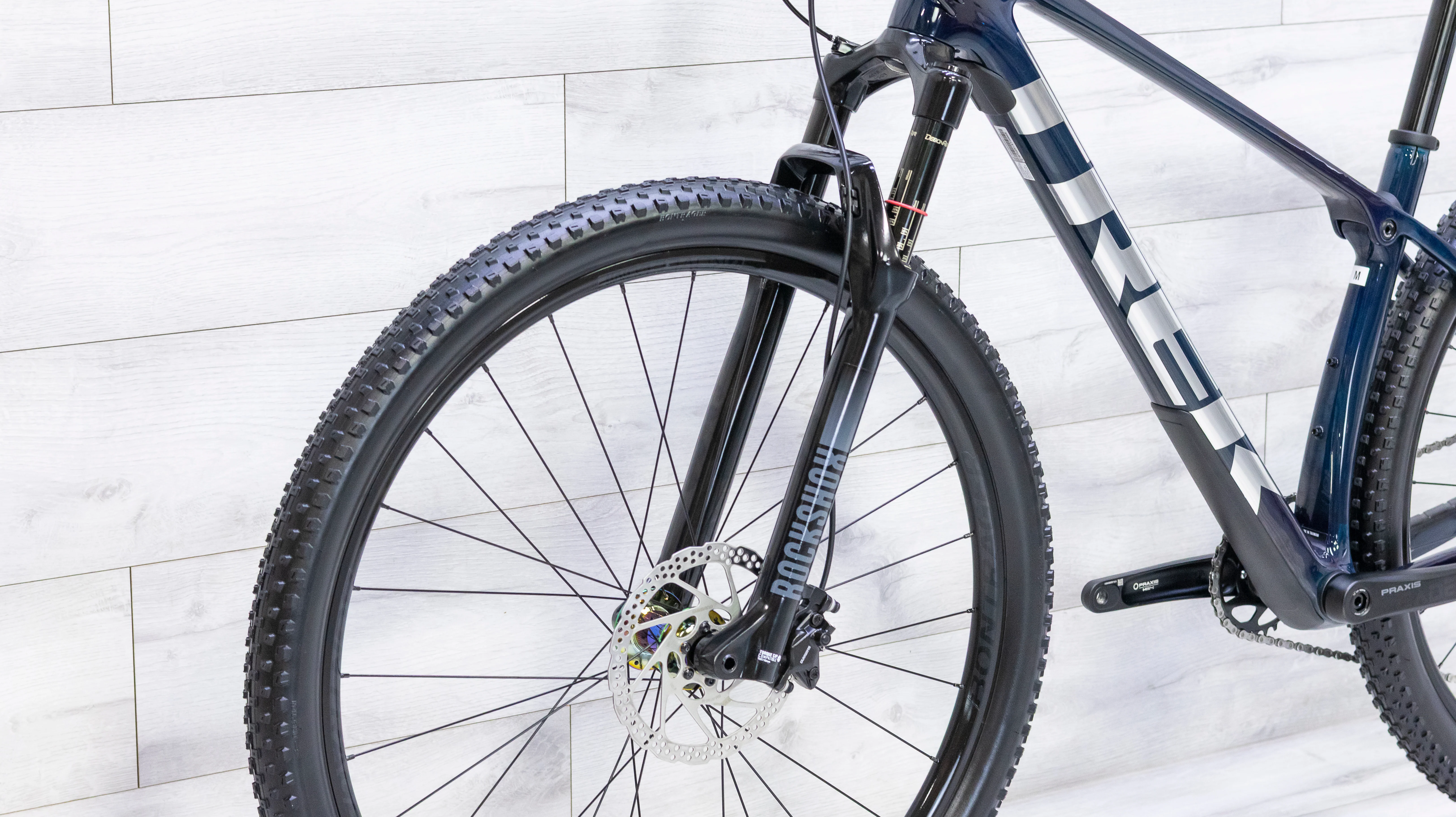 Trek Procaliber 9.6 Mountain Bike - 2023, Medium - Image 9