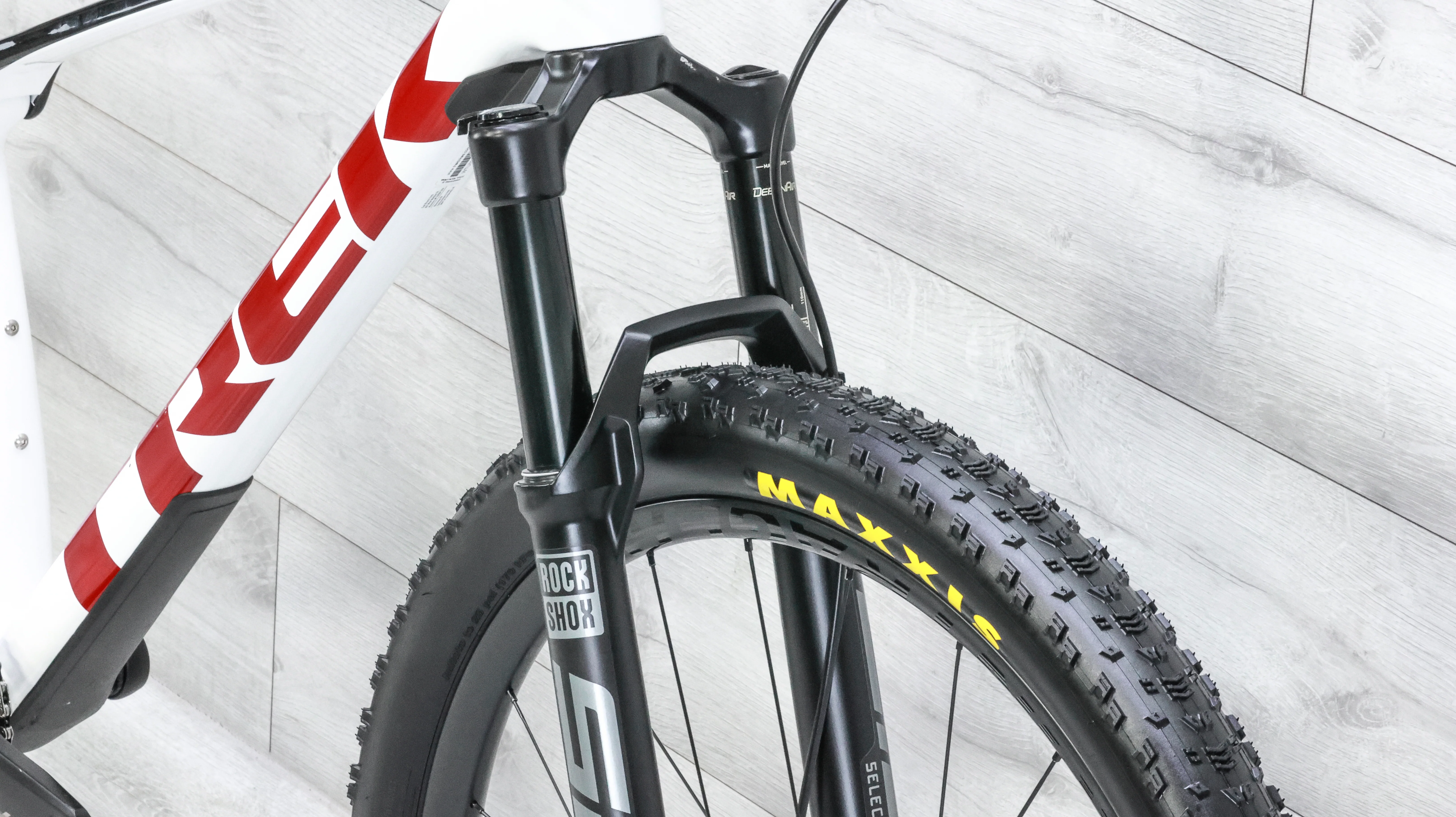 Trek Procaliber Gen 2 Mountain Bike - 2024, Medium - Image 8
