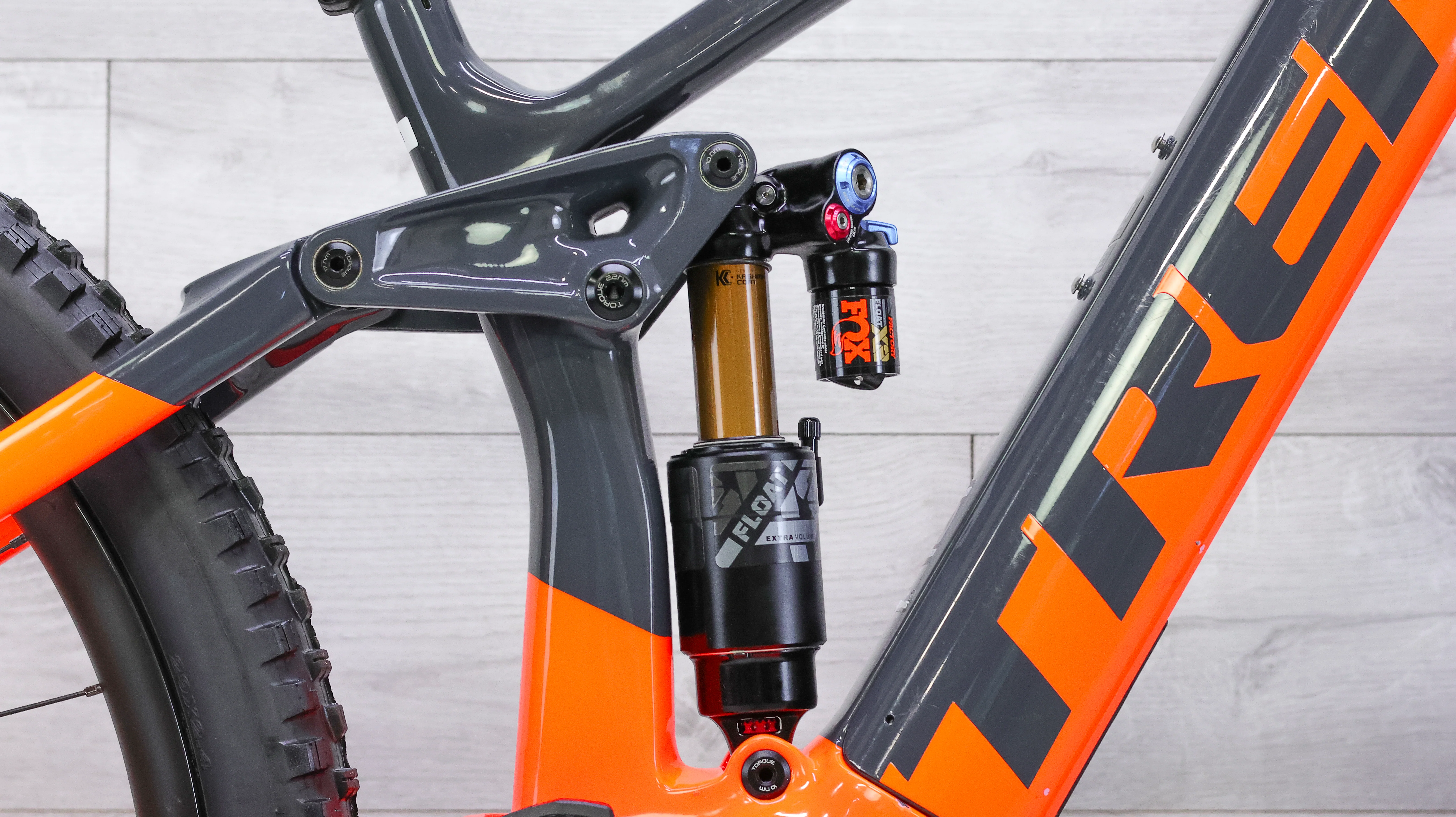 Trek Rail 9.8 XT Mountain E-Bike - 2021, Medium - Image 10