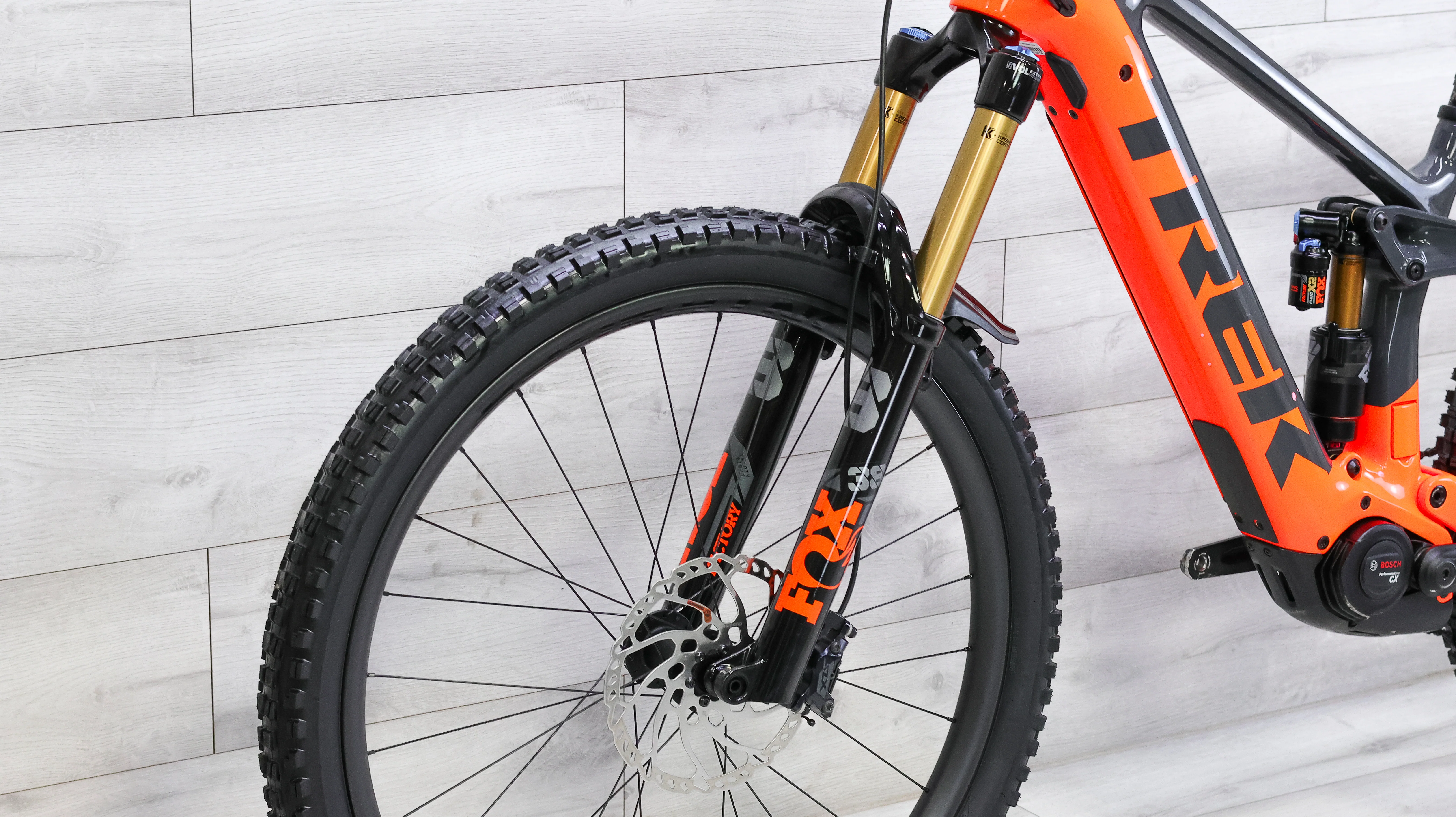Trek Rail 9.8 XT Mountain E-Bike - 2021, Medium - Image 9
