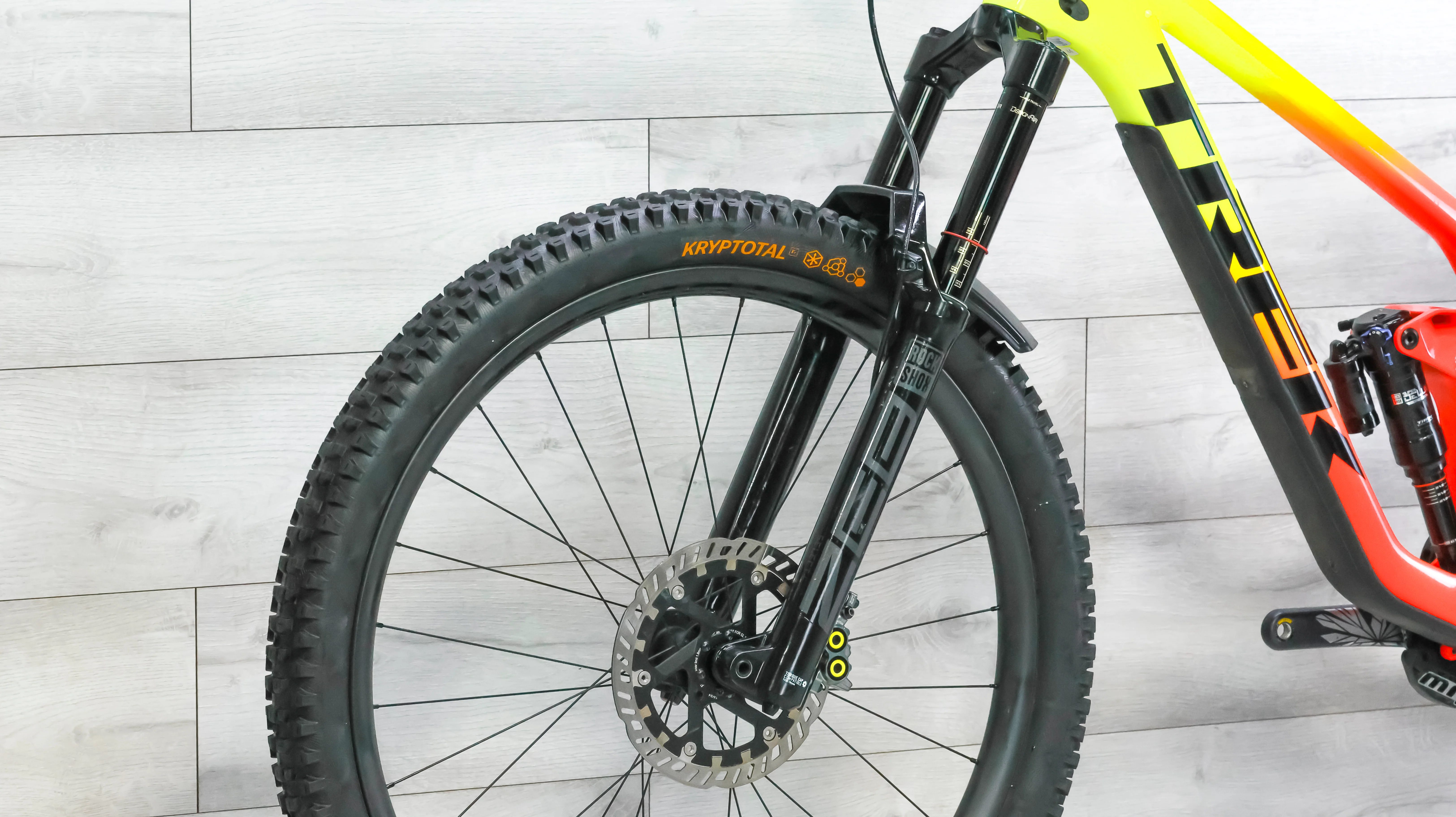 Trek Slash 9.8 GX AXS Gen 5 Project One Mountain Bike - 2023, Medium - Image 9