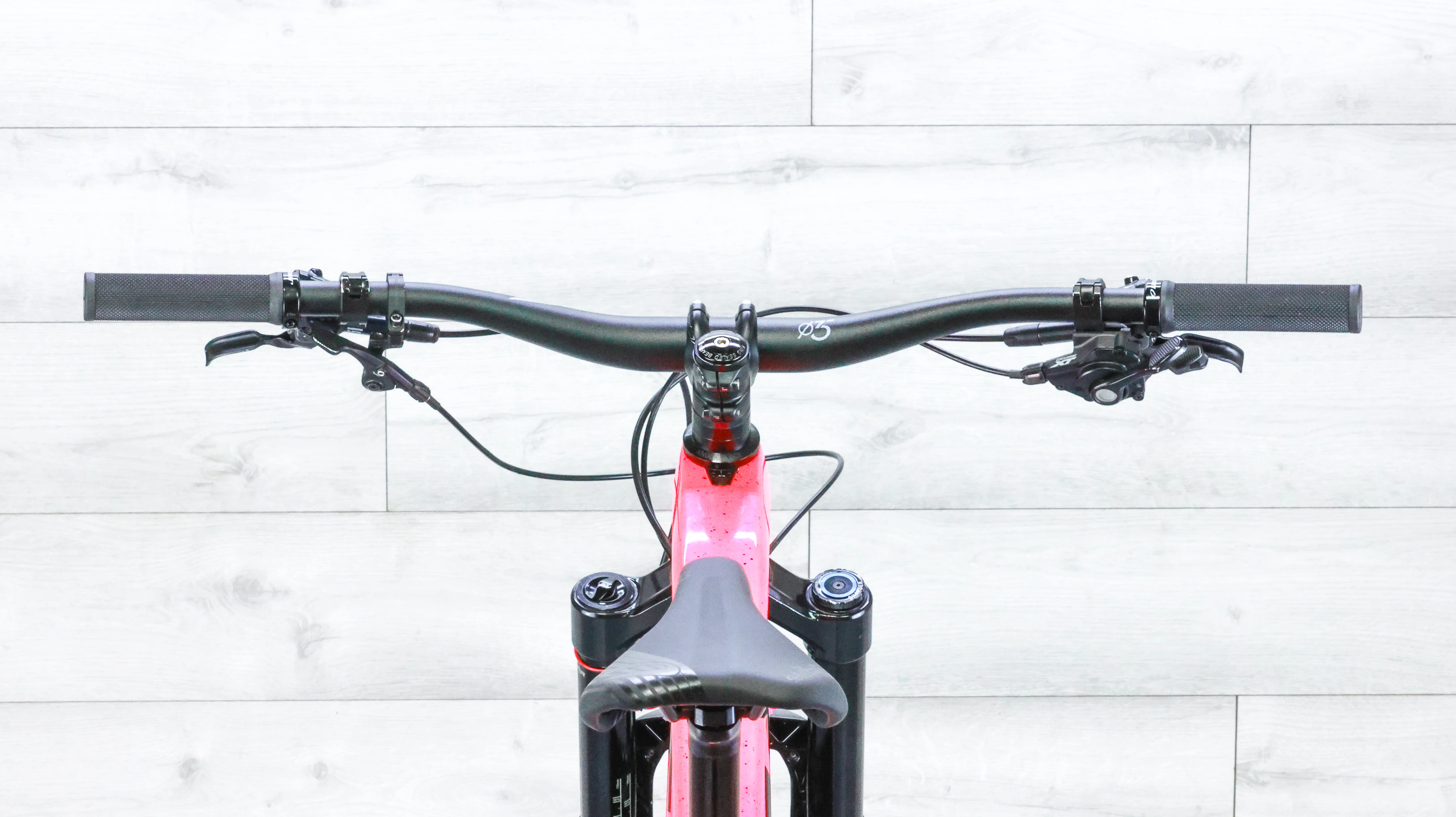 Trek Slash 9.8 XT Project One Mountain Bike - 2023, Medium - Image 13