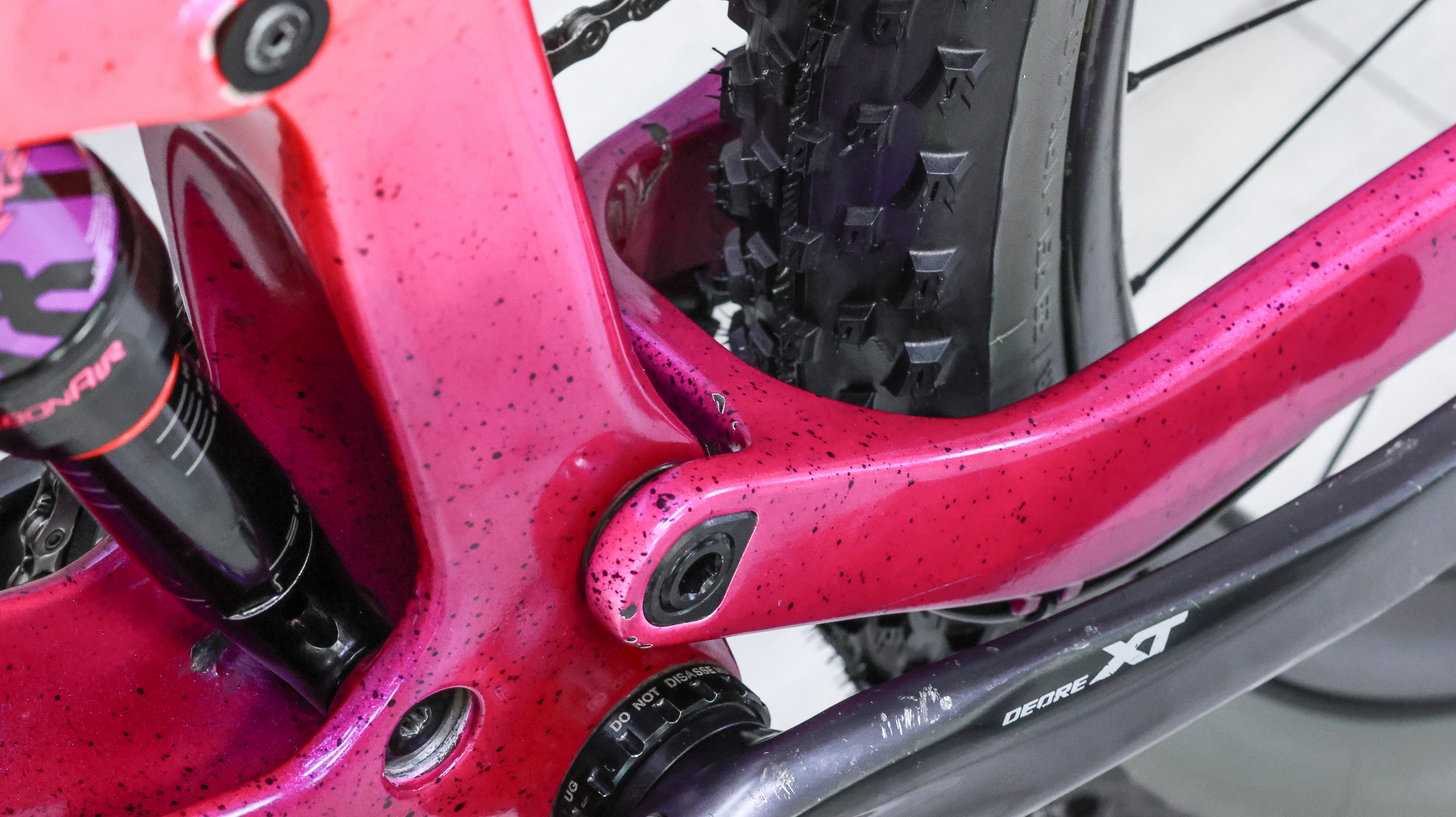 Trek Slash 9.8 XT Project One Mountain Bike - 2023, Medium - Image 19