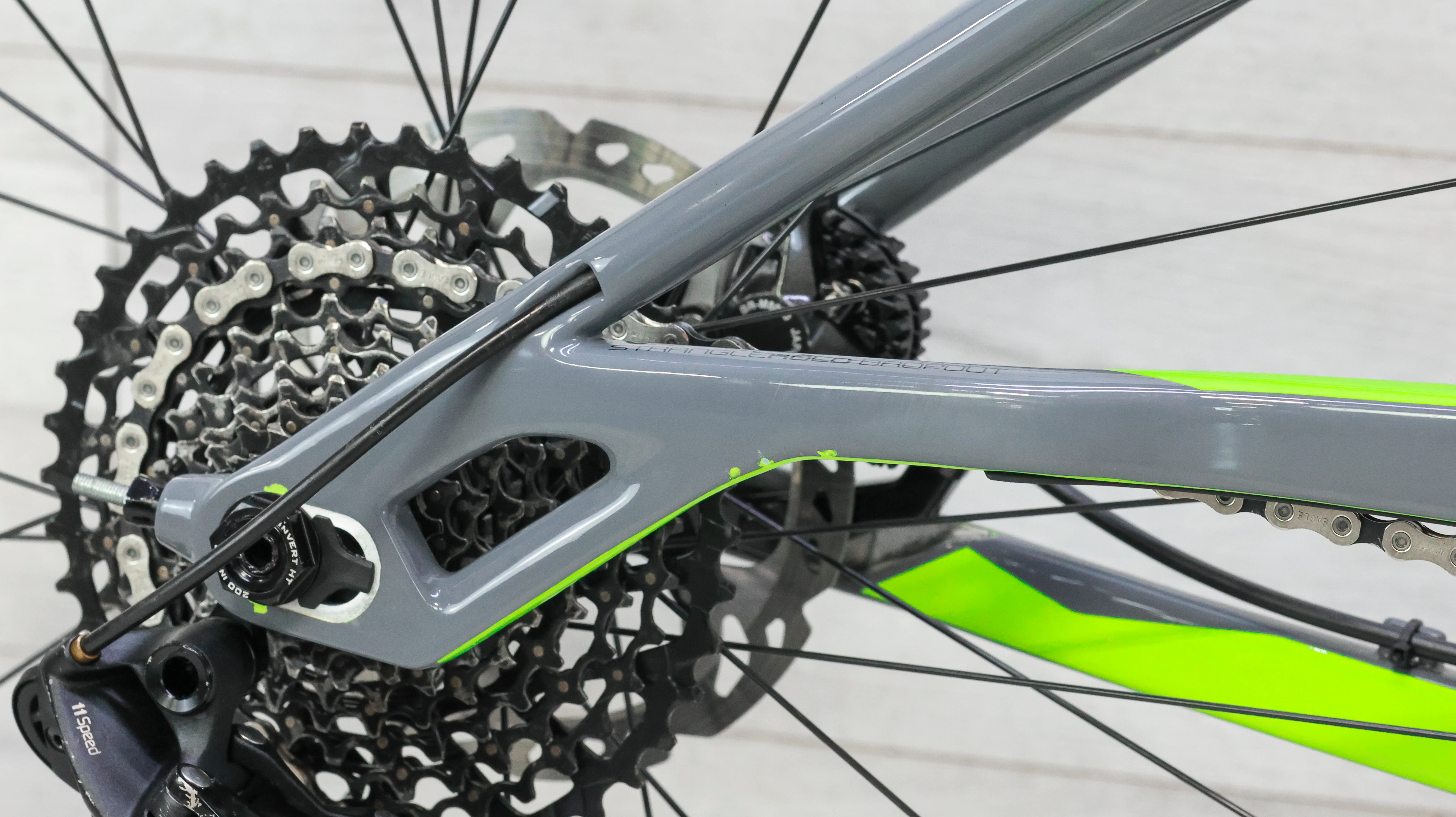 Trek Stache Carbon Mountain Bike - 2024, Medium - Image 12